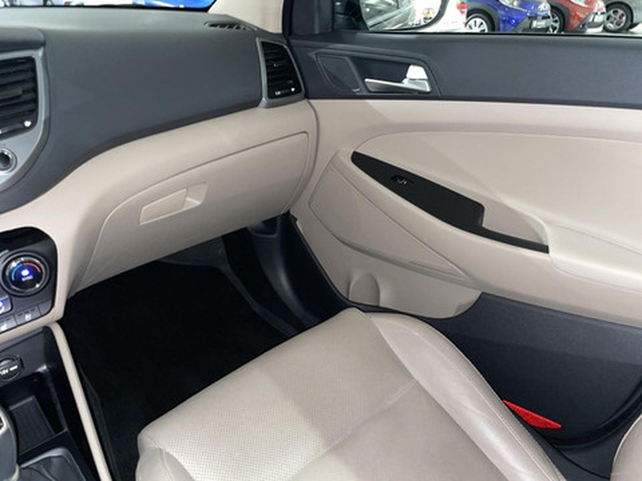 Hyundai Tucson 1.6 T-GDi Premium (2016) - Foto 9