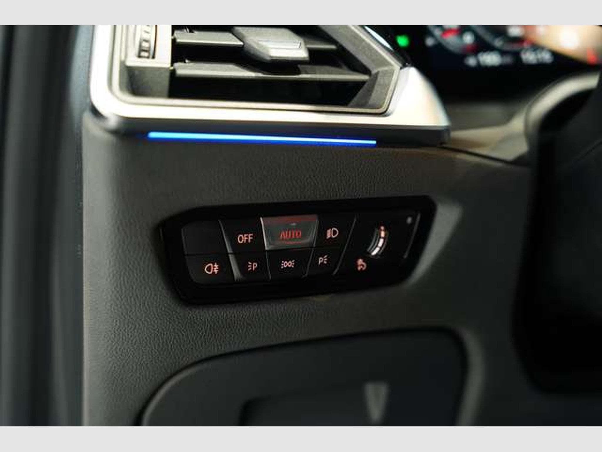 BMW M3 xD Competition *1.H *20 *Carbon *LASER *HUD (2022) - Photo 34