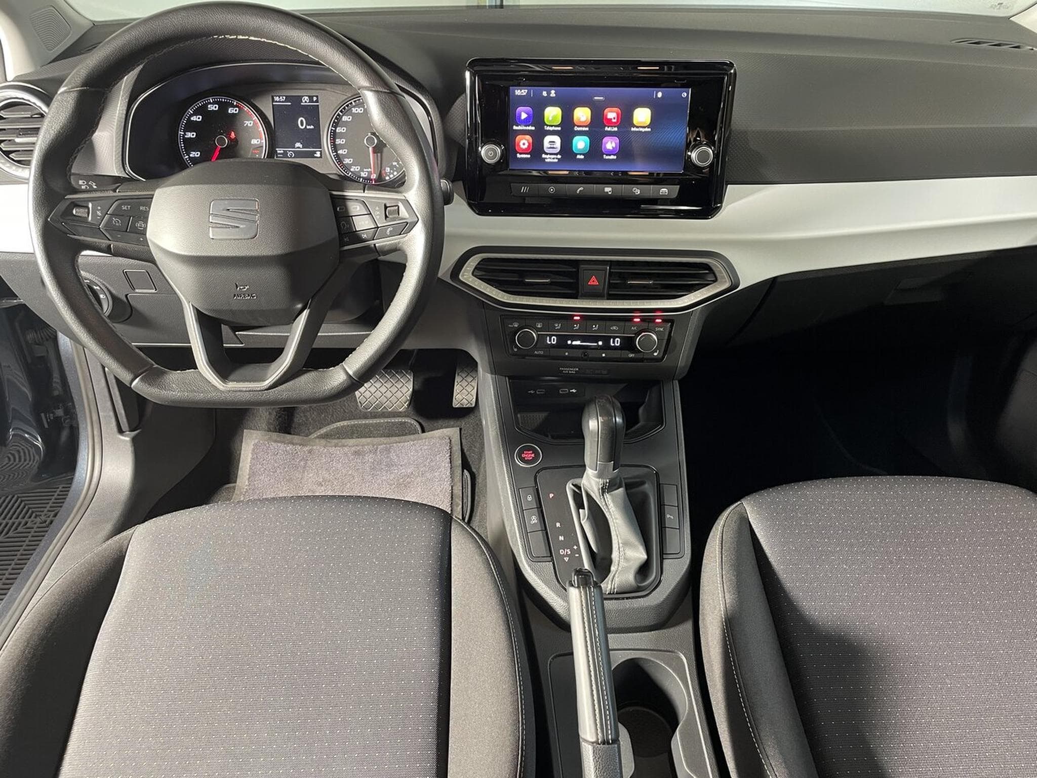 Seat Ibiza 1.0 TSI 110 DSG MOVE CARPLAY 5P (2023) - Photo 3