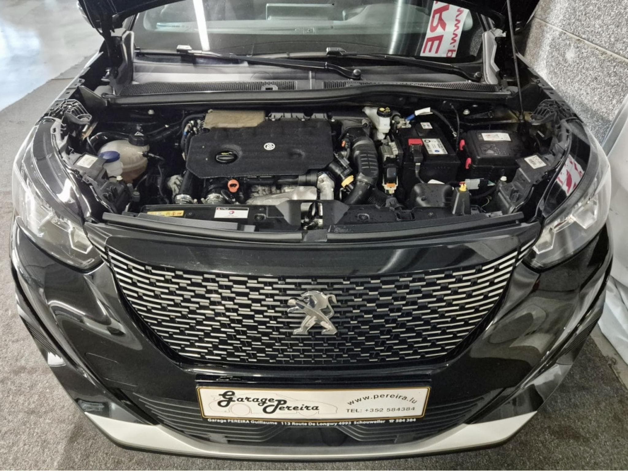 Peugeot 2008 1.5 BLUEHDI 130 ALLURE CUIR NAVI (2023) - Photo 13