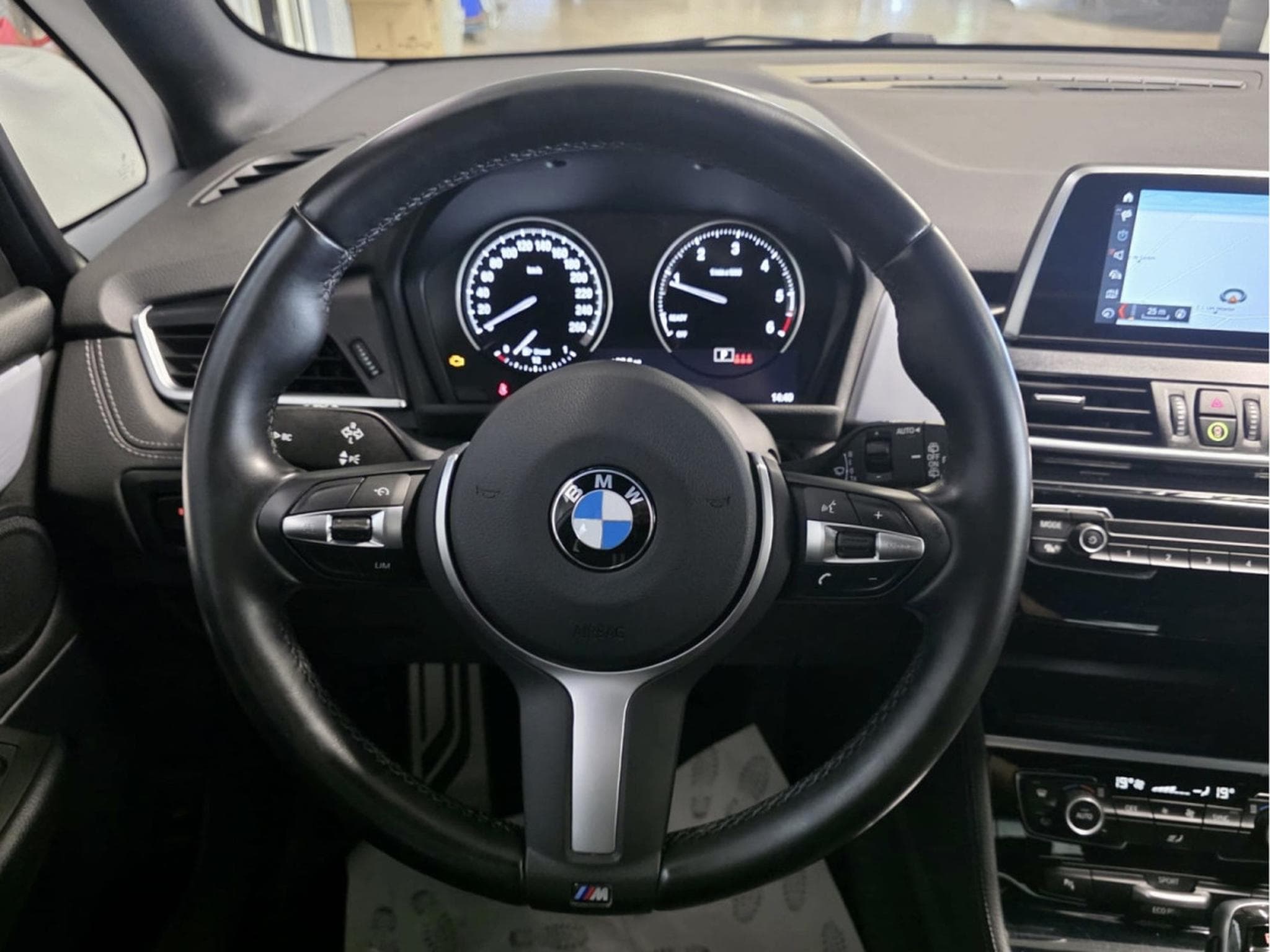 BMW 218 D FACELIFT M SPORT PAKET CUIR NAVI 1 HAND (2021) - Photo 7