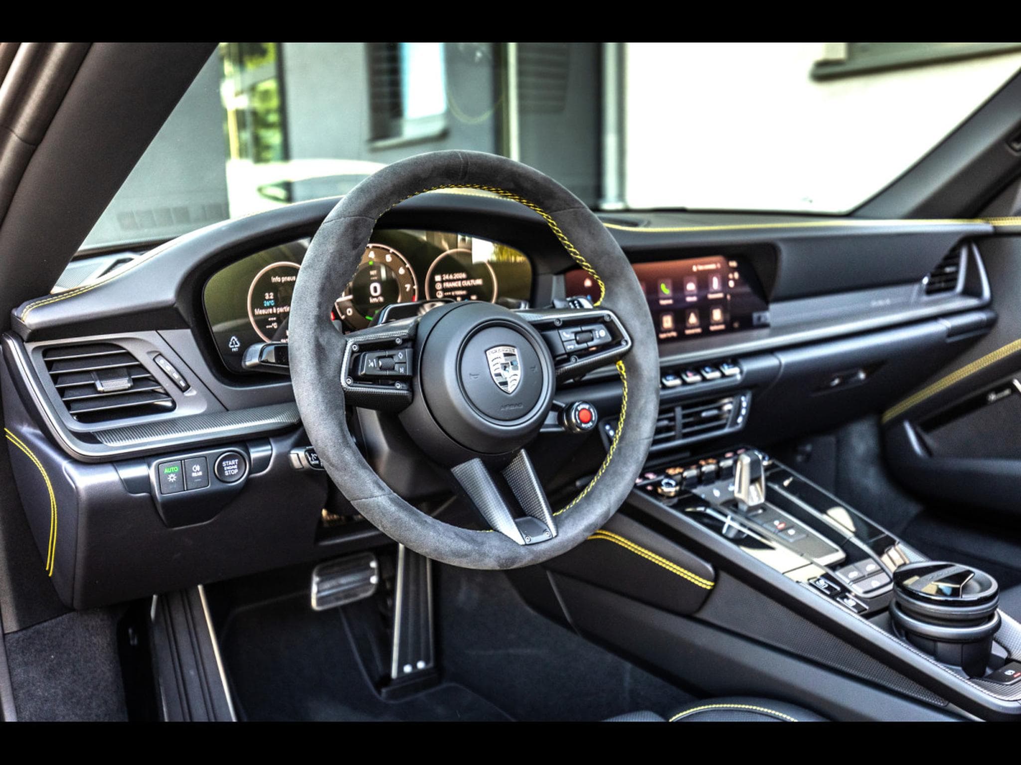 Porsche 911 (992.2) TURBO S 3.6 CABRIOLET PDK (711 CH) – VANADIUM GREY M (2026) - Photo 10