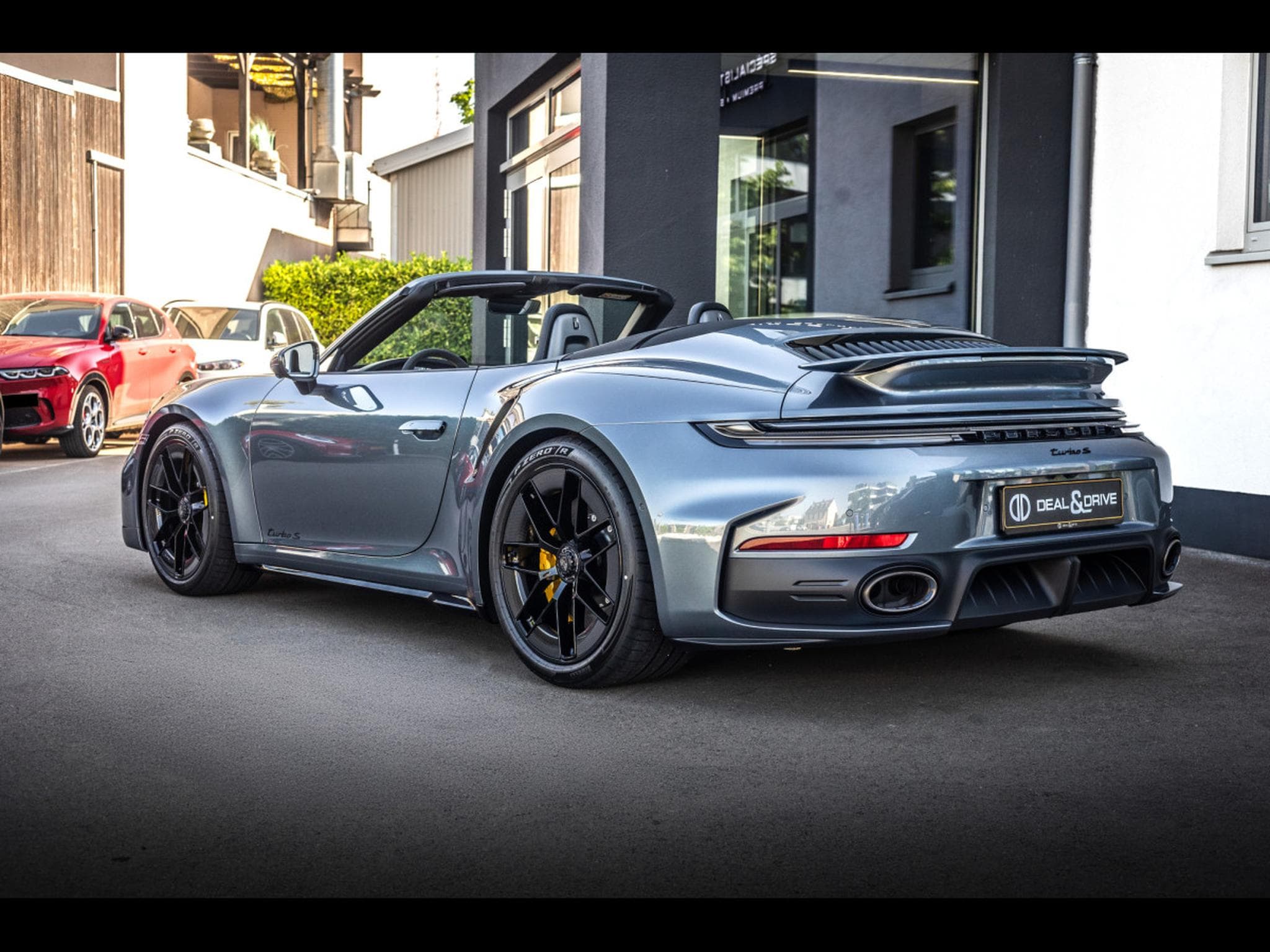 Porsche 911 (992.2) TURBO S 3.6 CABRIOLET PDK (711 CH) – VANADIUM GREY M (2026) - Photo 3