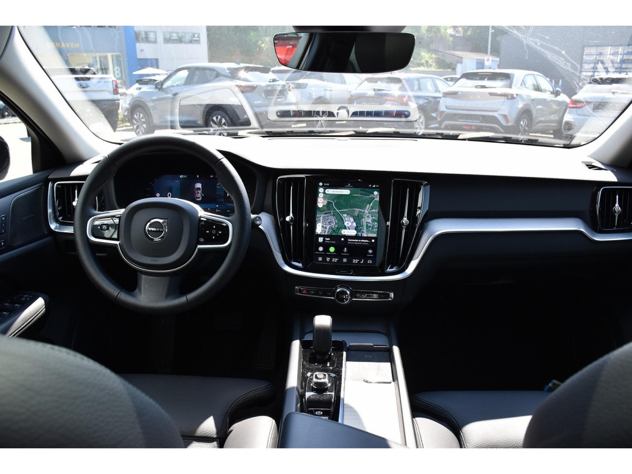 Volvo V60 2.0 B4 Plus Dark Geartronic PANO CUIR MEMO CAM360 HARMAN 1°M (2025) - Foto 10