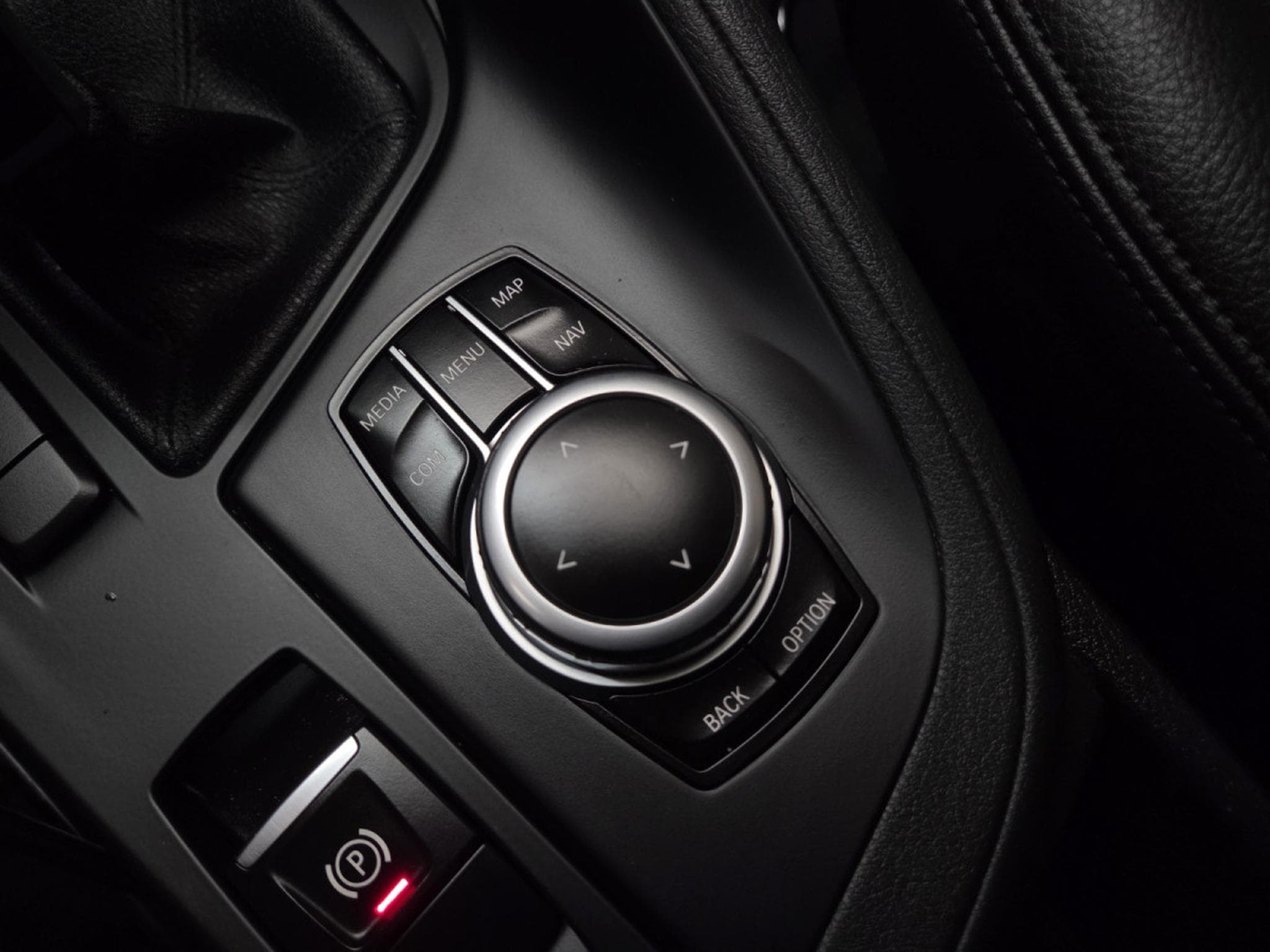 BMW X1 SDRIVE 18dA 150CV (2021) - Photo 18