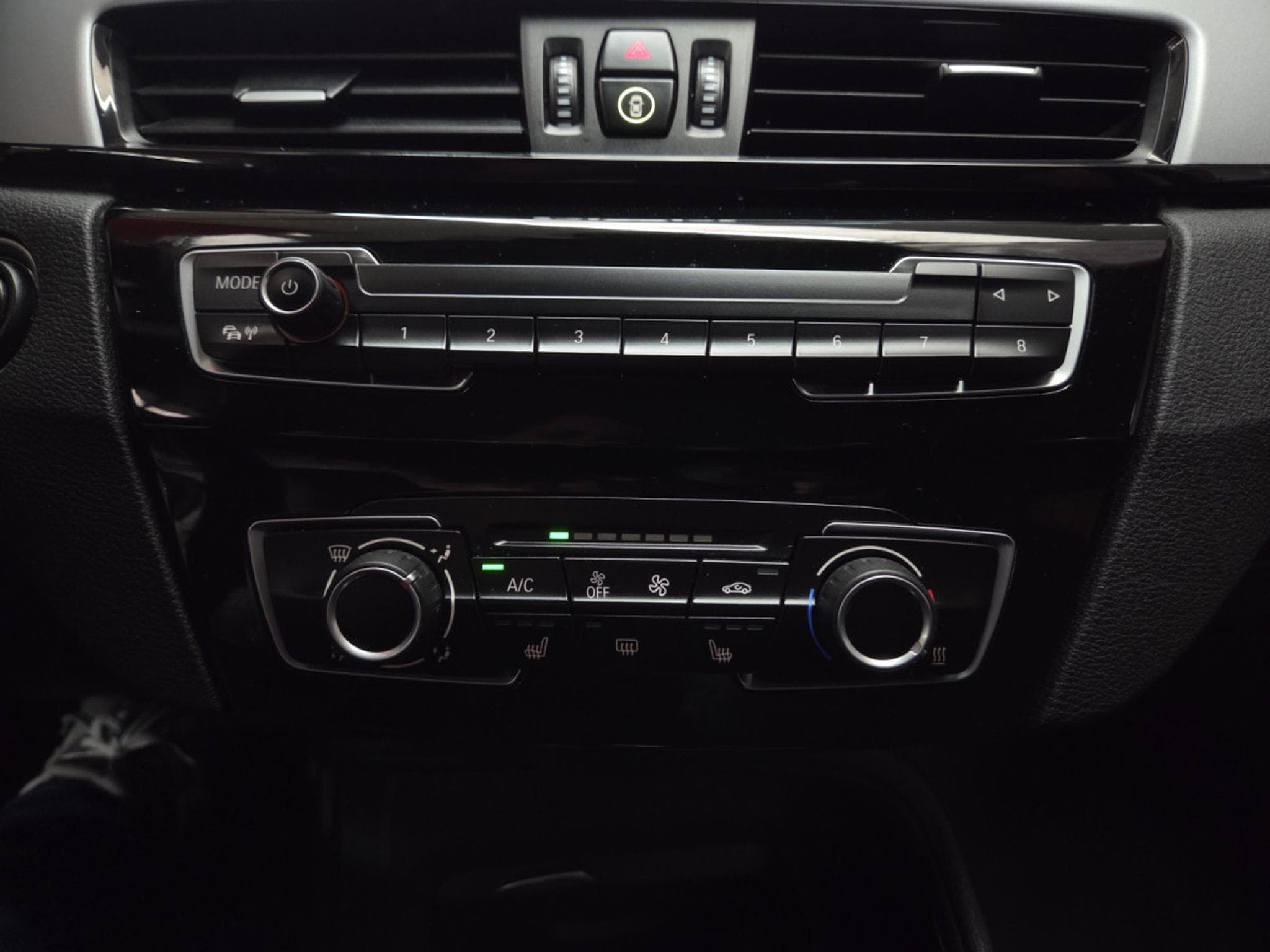 BMW X1 SDRIVE 18dA 150CV (2021) - Photo 19