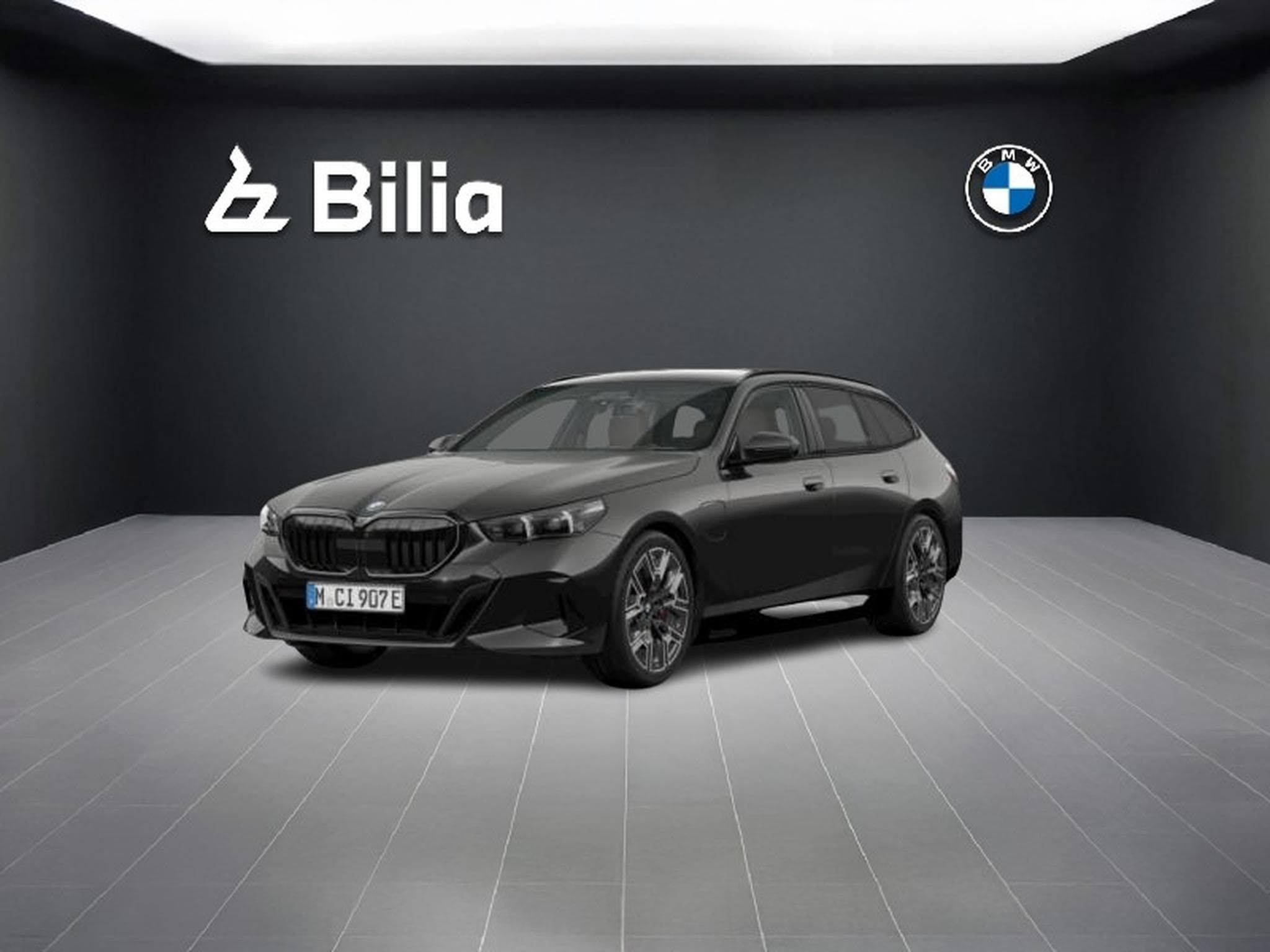 BMW 530 530e Touring M Sport (2025) - Photo 1