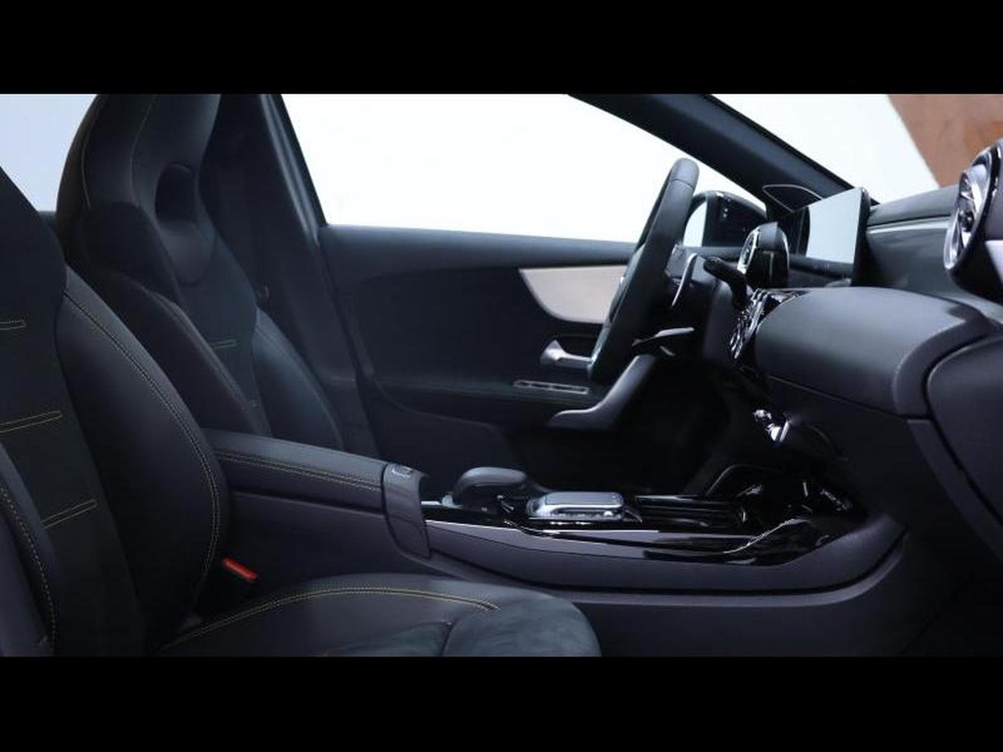 Mercedes A 45 AMG S 4matic+ 8G-DCT (2023) - Photo 11
