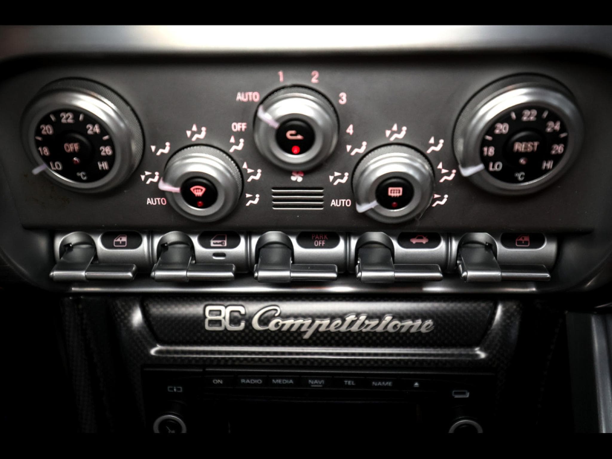 Alfa-Romeo 8C COMPETIZIONE 4.7 V8 (450 CH) – 351/500 – ROSSO ALFA – FULL X (2009) - Foto 25