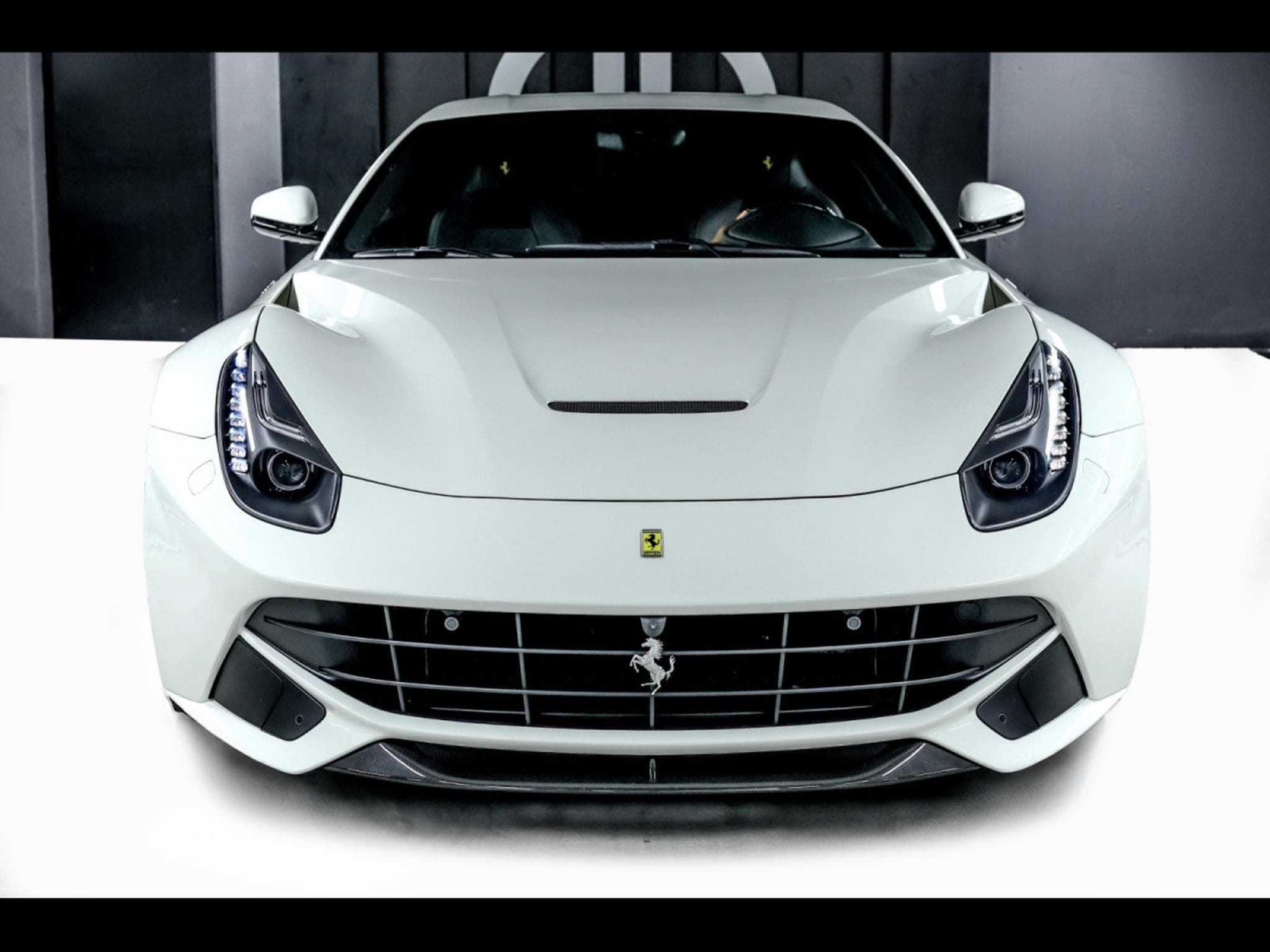 Ferrari F12 Berlinetta 6.3 V12 F1 – BIANCO AVUS – LA FERRARI STYLE WHEELS (2013) - Foto 5