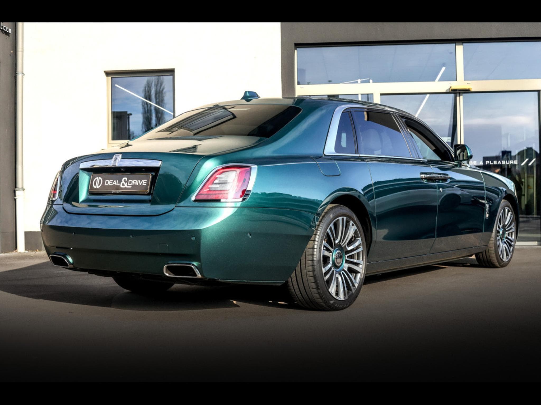 Rolls-Royce Ghost GHOST 6.75 V12 (571 CH) EXTENDED WHEELBASE (EWB) – FULL PPF (2022) - Foto 18
