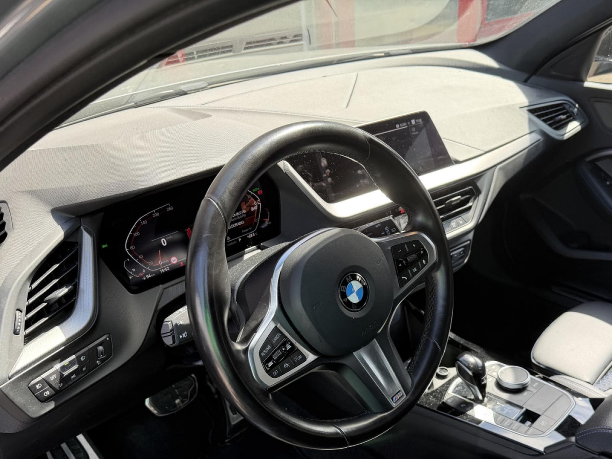 BMW 118 i M SPORT PAKET LED CUIR NAVI (2023) - Foto 6