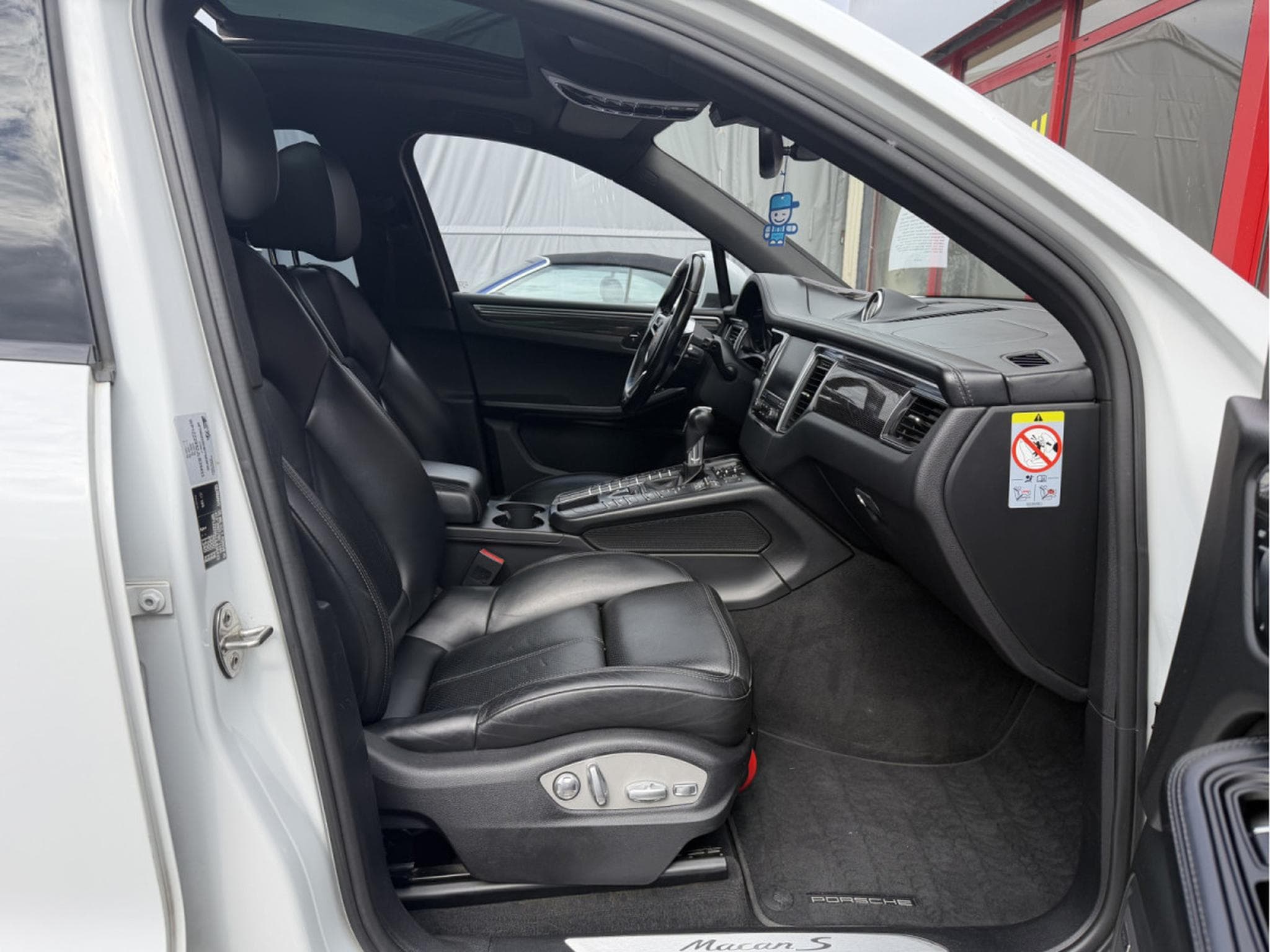 Porsche Macan 3.0 V6 S SPORTDESIGN CARBON PANO CUIR NAVI PORSCHE APPROVED (2018) - Foto 5