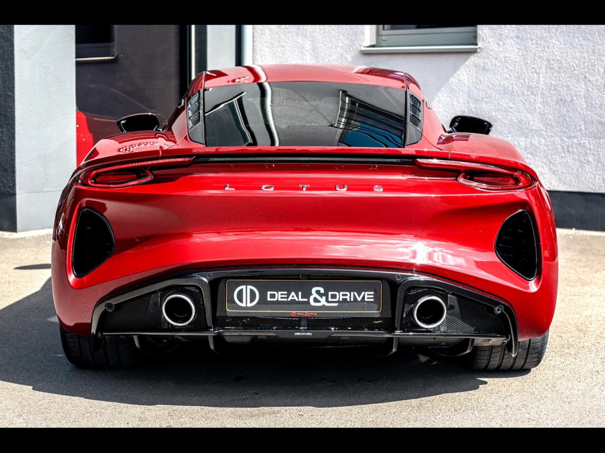 Lotus Emira COUPE 3.5 V6 FIRST EDITION DCT – ROUGE MAGMA (2023) - Foto 4