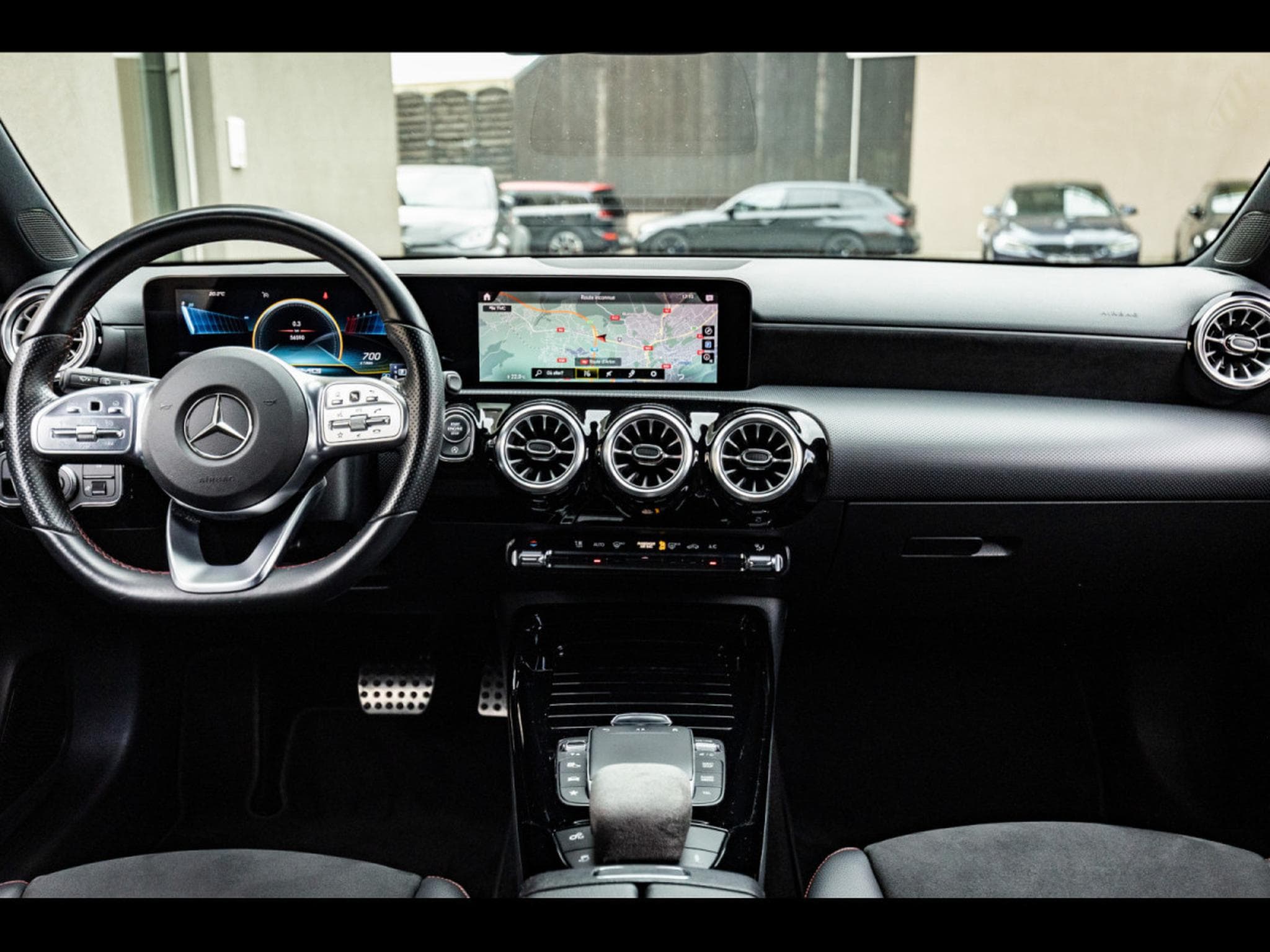 Mercedes A 35 AMG 4M+°KOSMOS BLACK (2021) - Photo 14