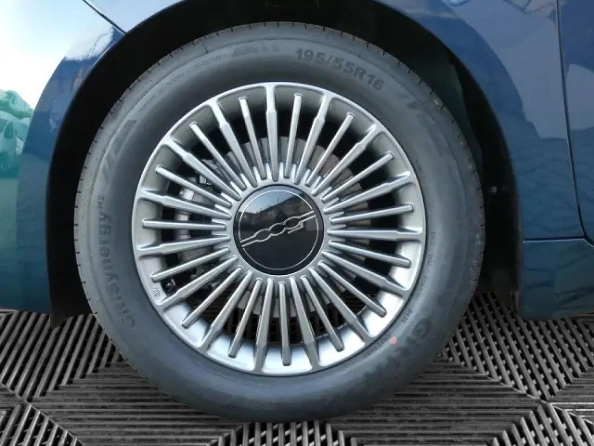Fiat 500 HYBRID TORINO (2026) - Photo 21