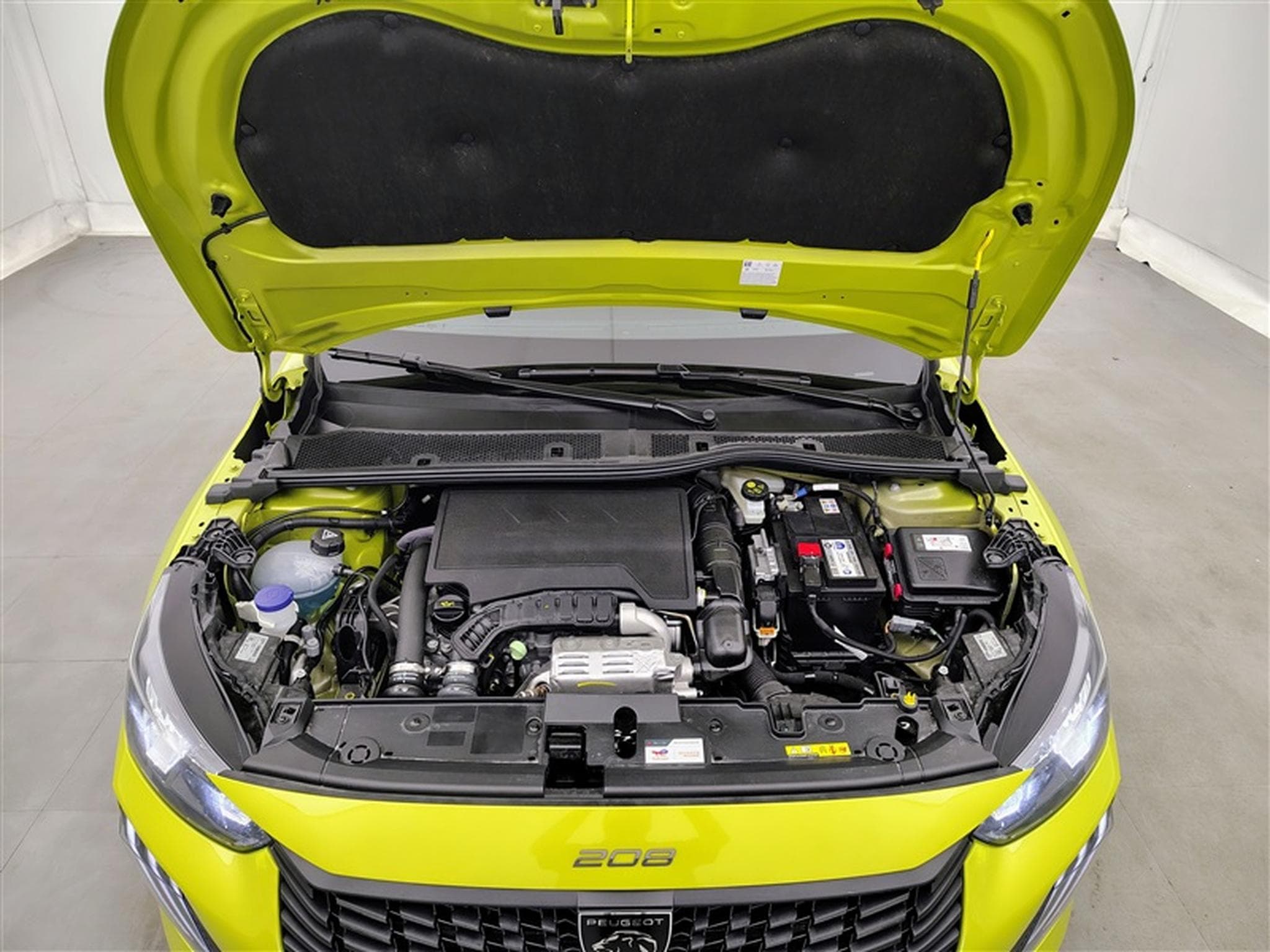 Peugeot 208 1.2i PureTech 100cv Style CARPLAY / PDC (2026) - Photo 19