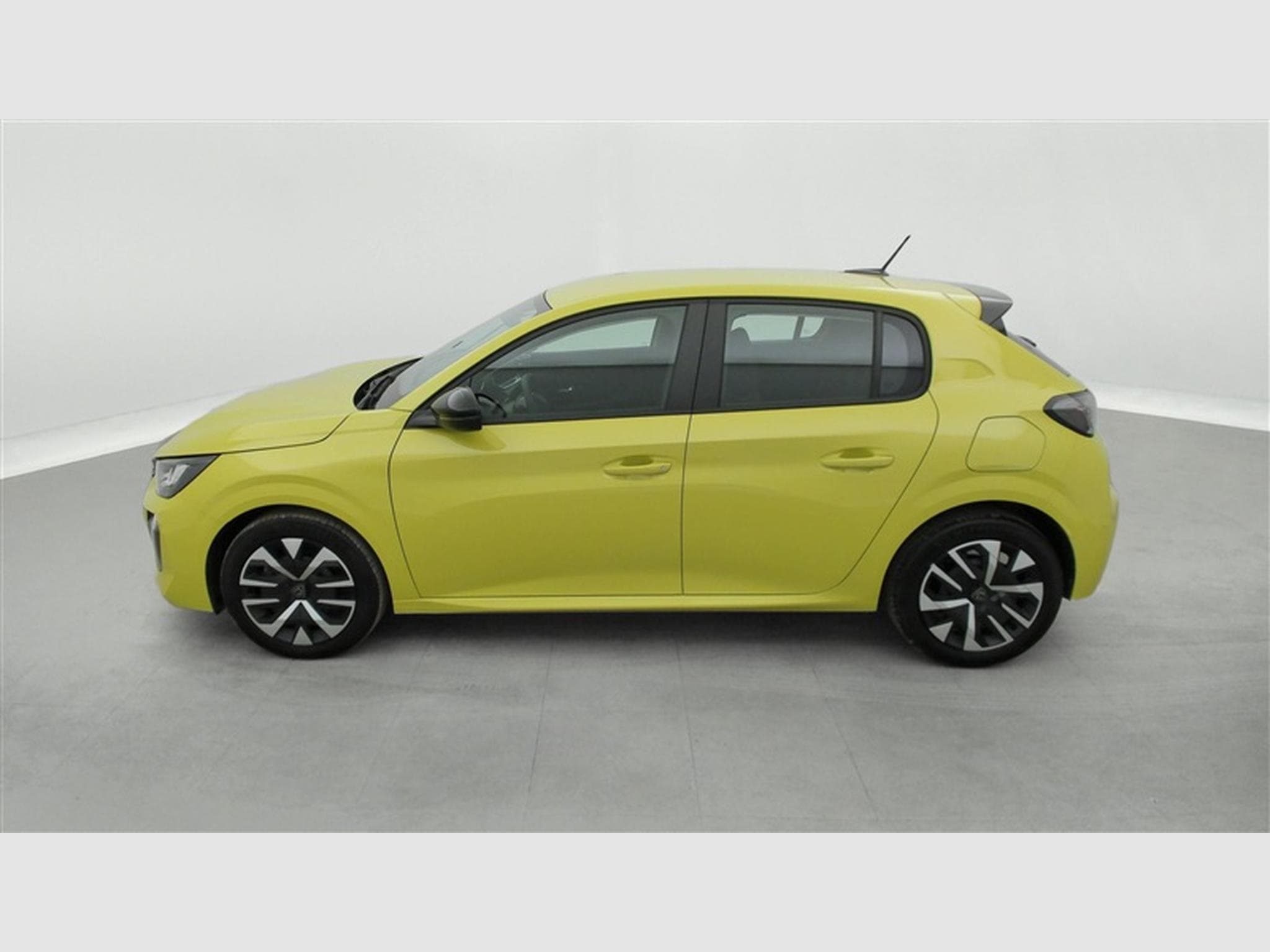 Peugeot 208 1.2i PureTech 100cv Style CARPLAY / PDC (2026) - Photo 3