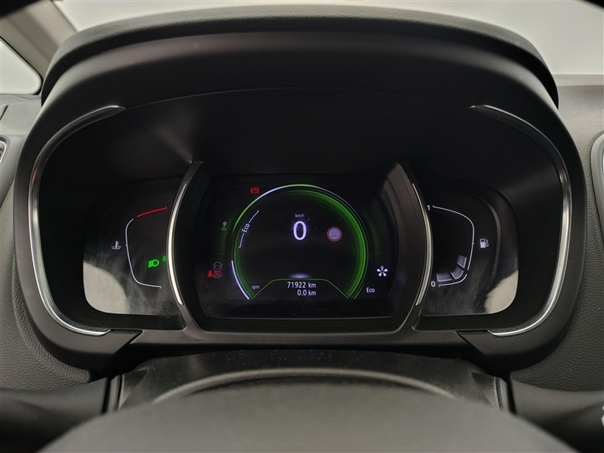 Renault Scenic Grand Sc?nic 1.7 Blue dCi Bose Edition (EU6.2) (2019) - Photo 10
