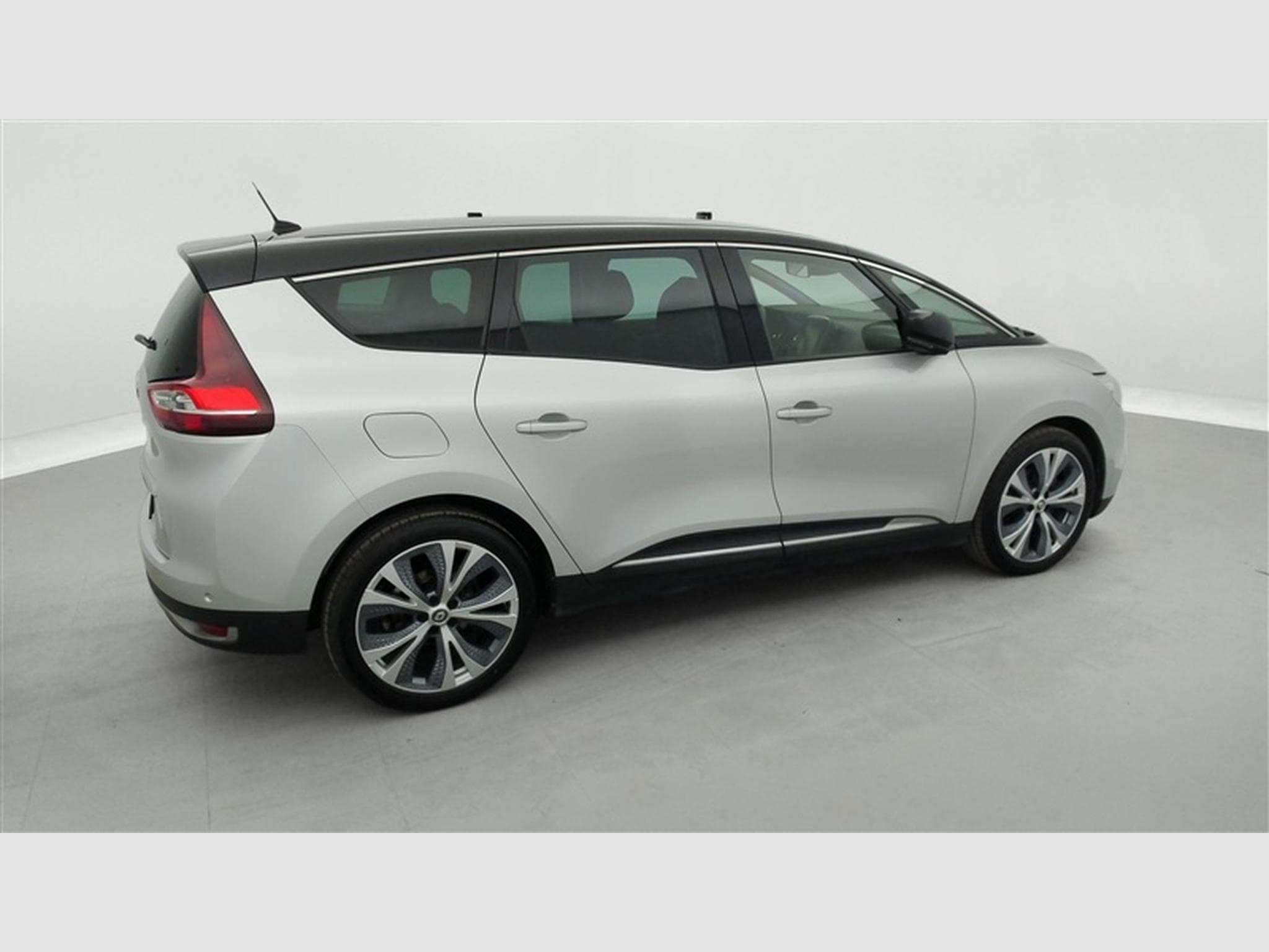 Renault Scenic Grand Sc?nic 1.7 Blue dCi Bose Edition (EU6.2) (2019) - Photo 24