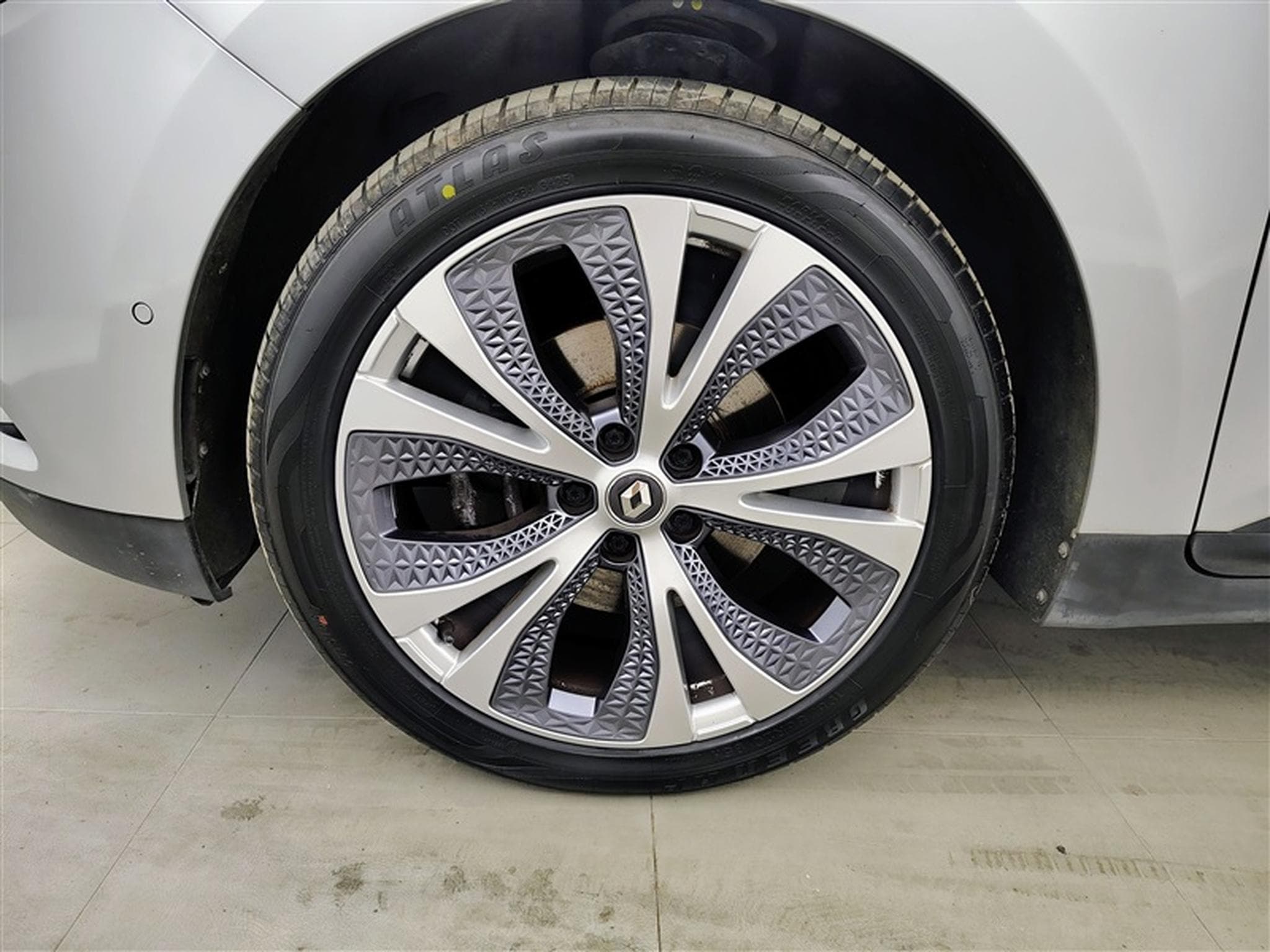 Renault Scenic Grand Sc?nic 1.7 Blue dCi Bose Edition (EU6.2) (2019) - Photo 6