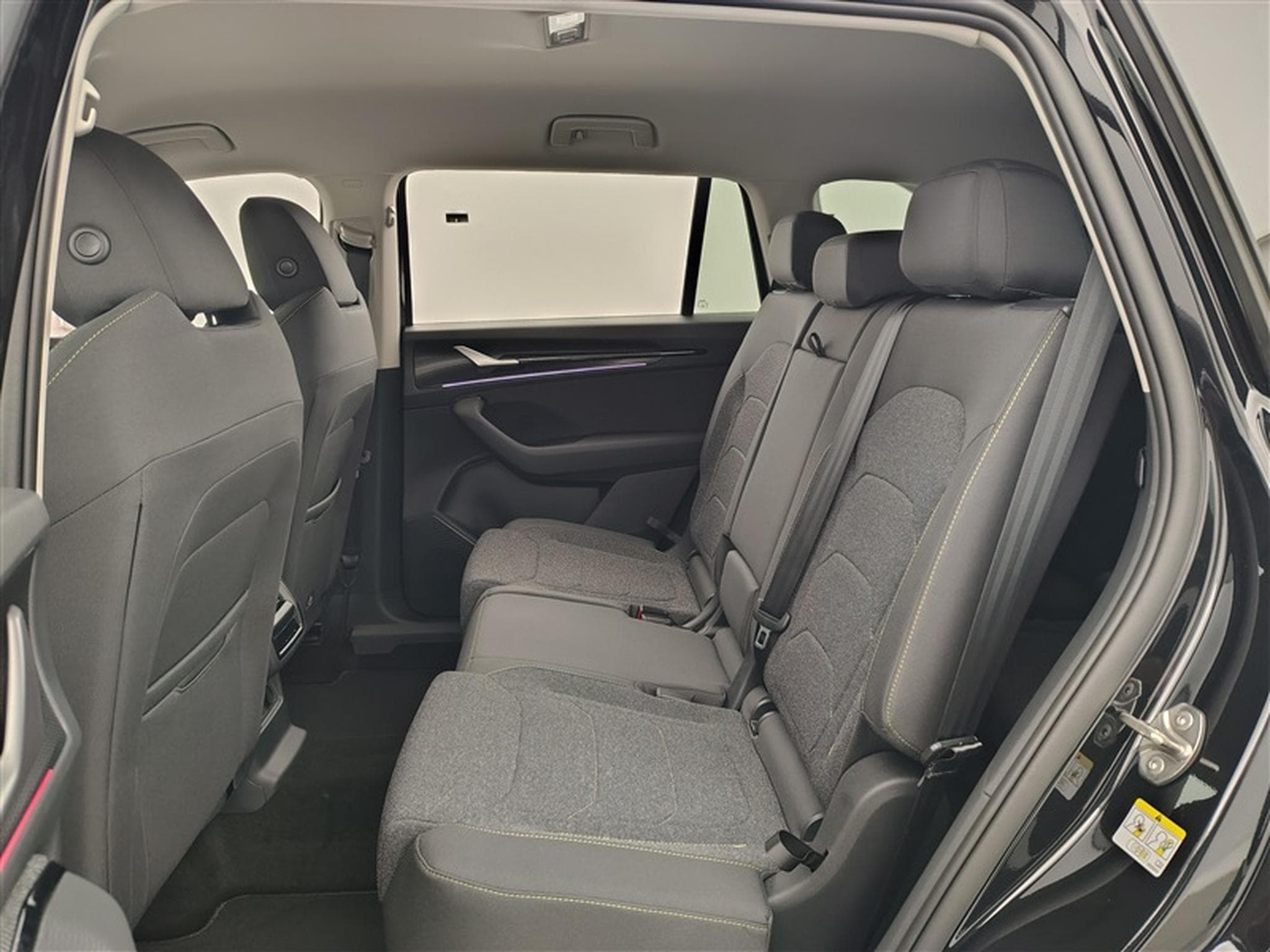 Skoda Kodiaq 1.5 TSI 150cv DSG Selection 7pl. CARPLAY / FULL LED / CAMERA (2026) - Photo 13