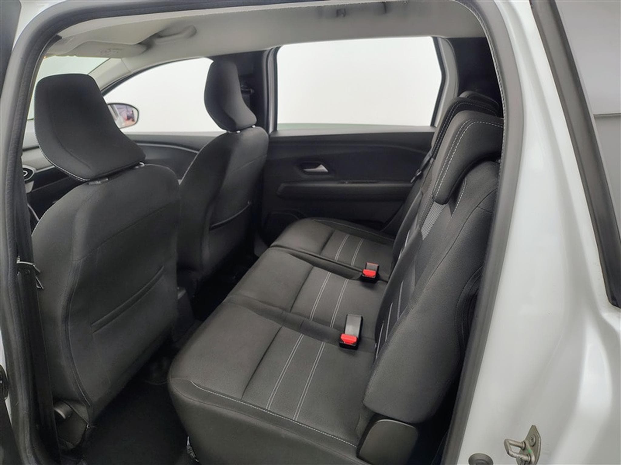 Dacia Jogger 1.0 TCe Expression 7pl. (2023) - Photo 13