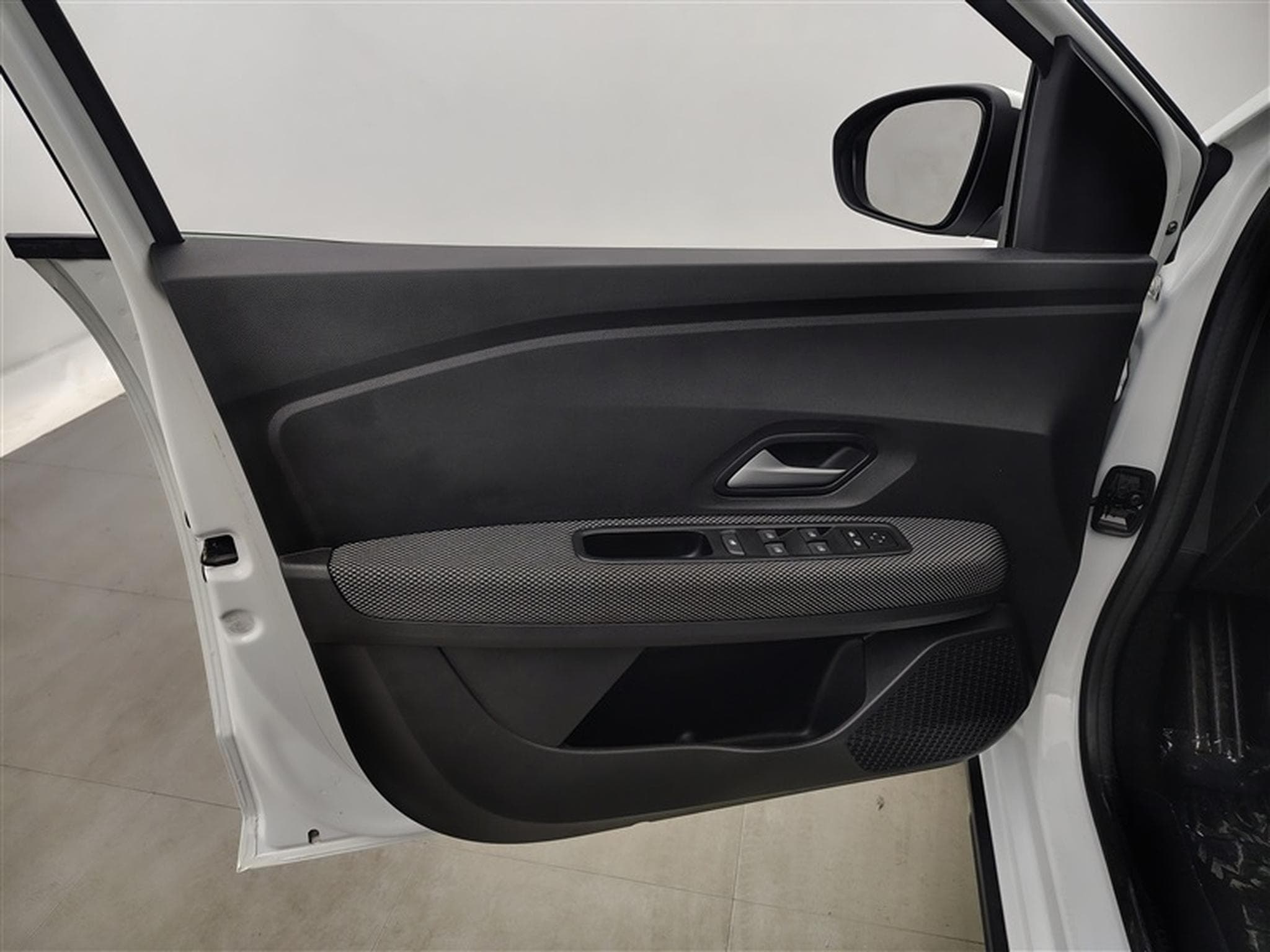 Dacia Jogger 1.0 TCe Expression 7pl. (2023) - Photo 16