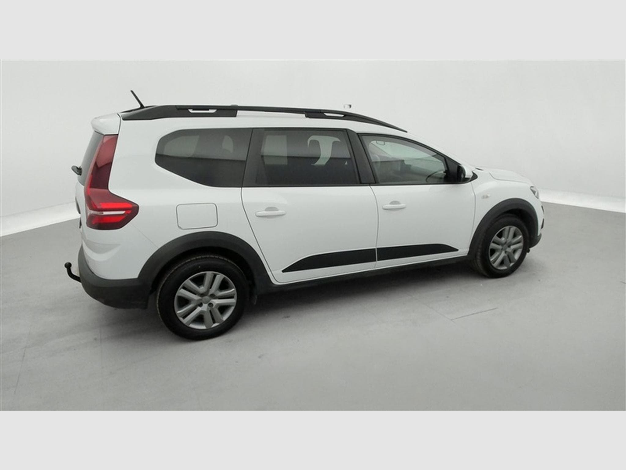 Dacia Jogger 1.0 TCe Expression 7pl. (2023) - Photo 24