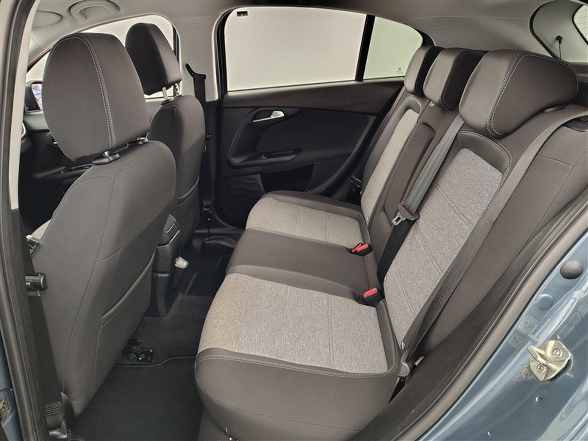 Fiat Tipo Hatchback 1.0 T FireFly Cross NAVI / FULL LED / CAMERA (2023) - Photo 13