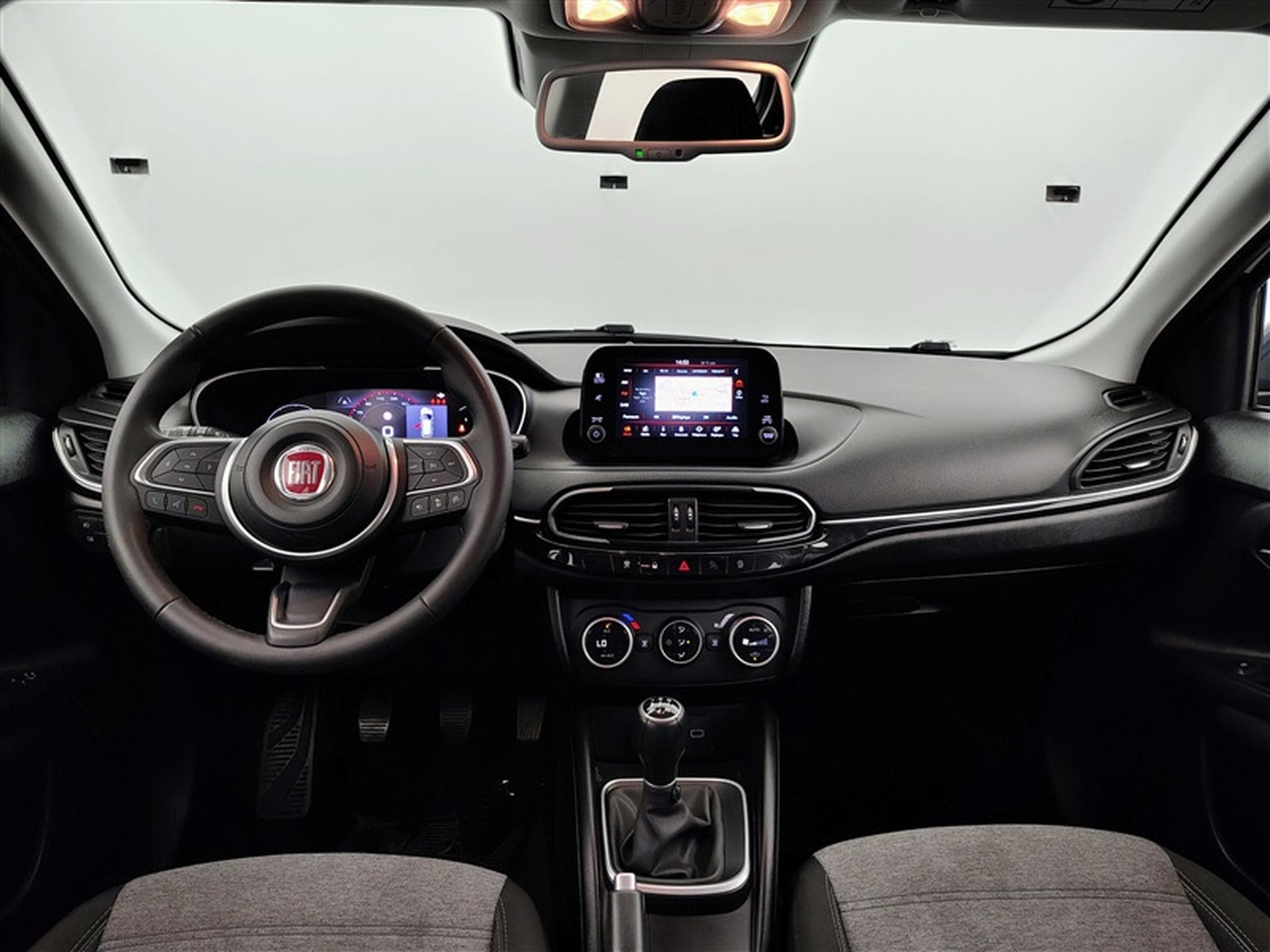 Fiat Tipo Hatchback 1.0 T FireFly Cross NAVI / FULL LED / CAMERA (2023) - Photo 8