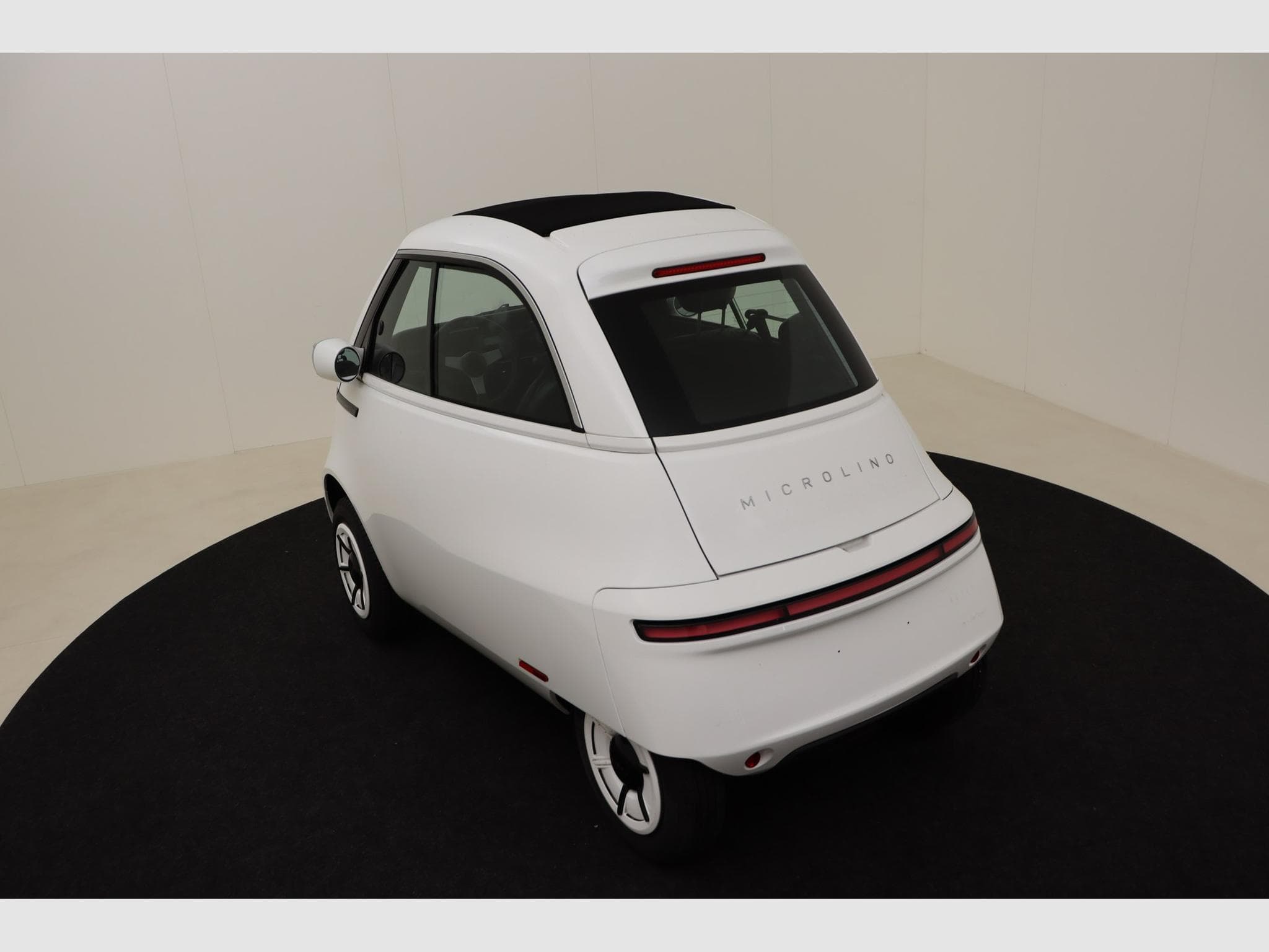Microlino Pioneer Dolce (2024) - Photo 19