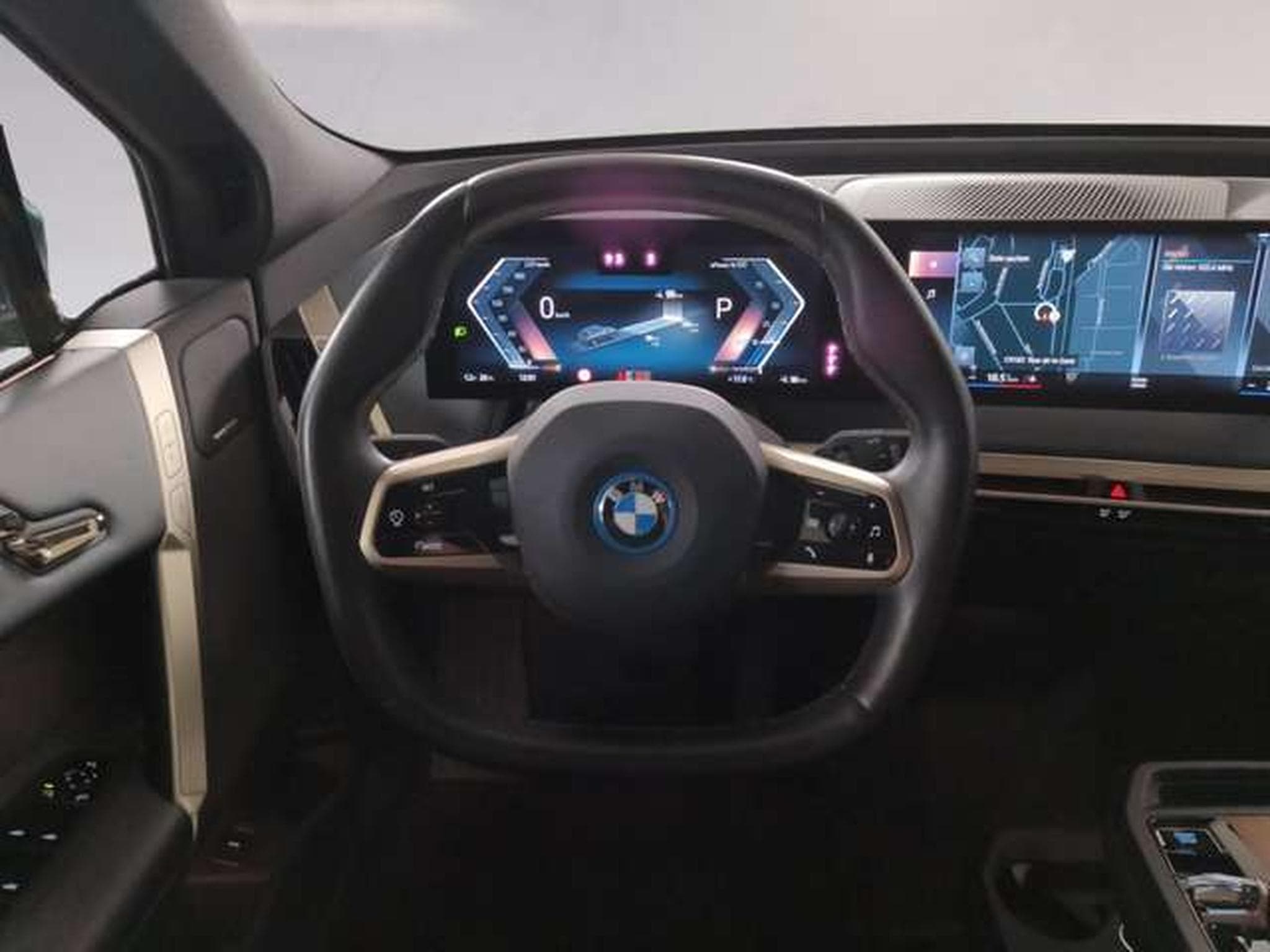 BMW iX xDrive40 (2022) - Foto 10