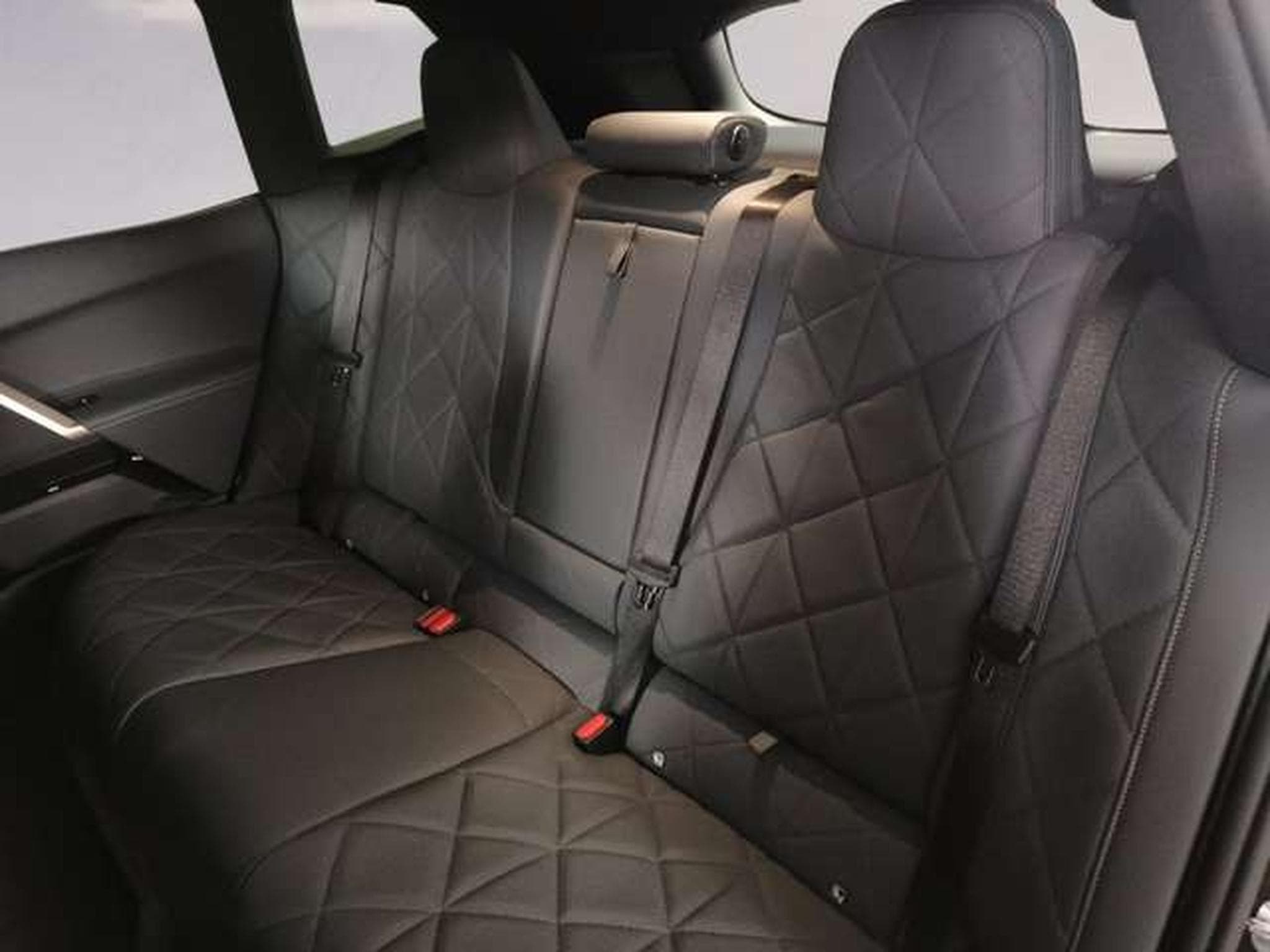 BMW iX xDrive40 (2022) - Foto 8
