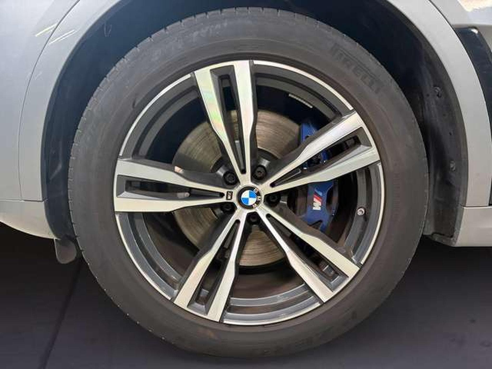 BMW X7 xDrive40d DAB LED (2023) - Foto 7