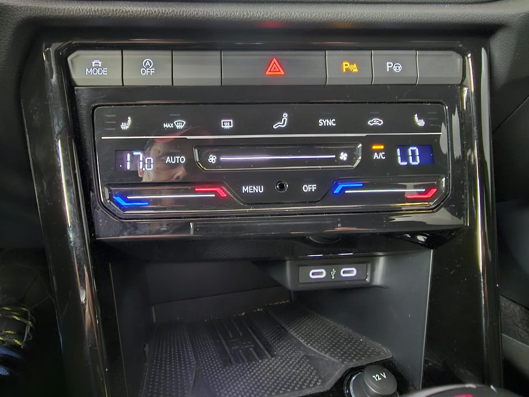 VW T-Roc 150cv R-Line Edition DSG7 (2025) - Photo 12