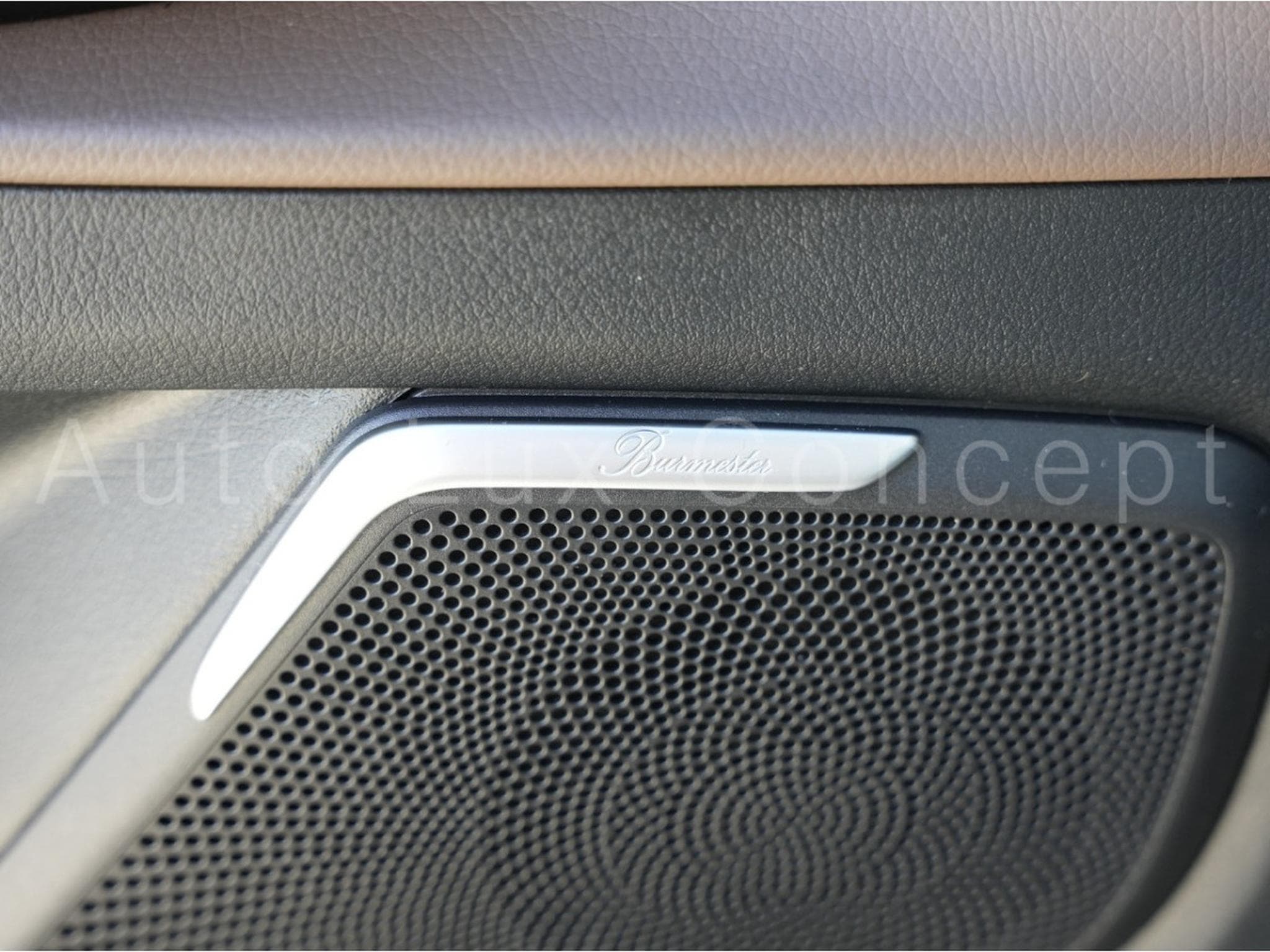 Mercedes V 300 d 4MATIC XL AVANTGARDE AMG Line 9G-TRONIC (2022) - Photo 14