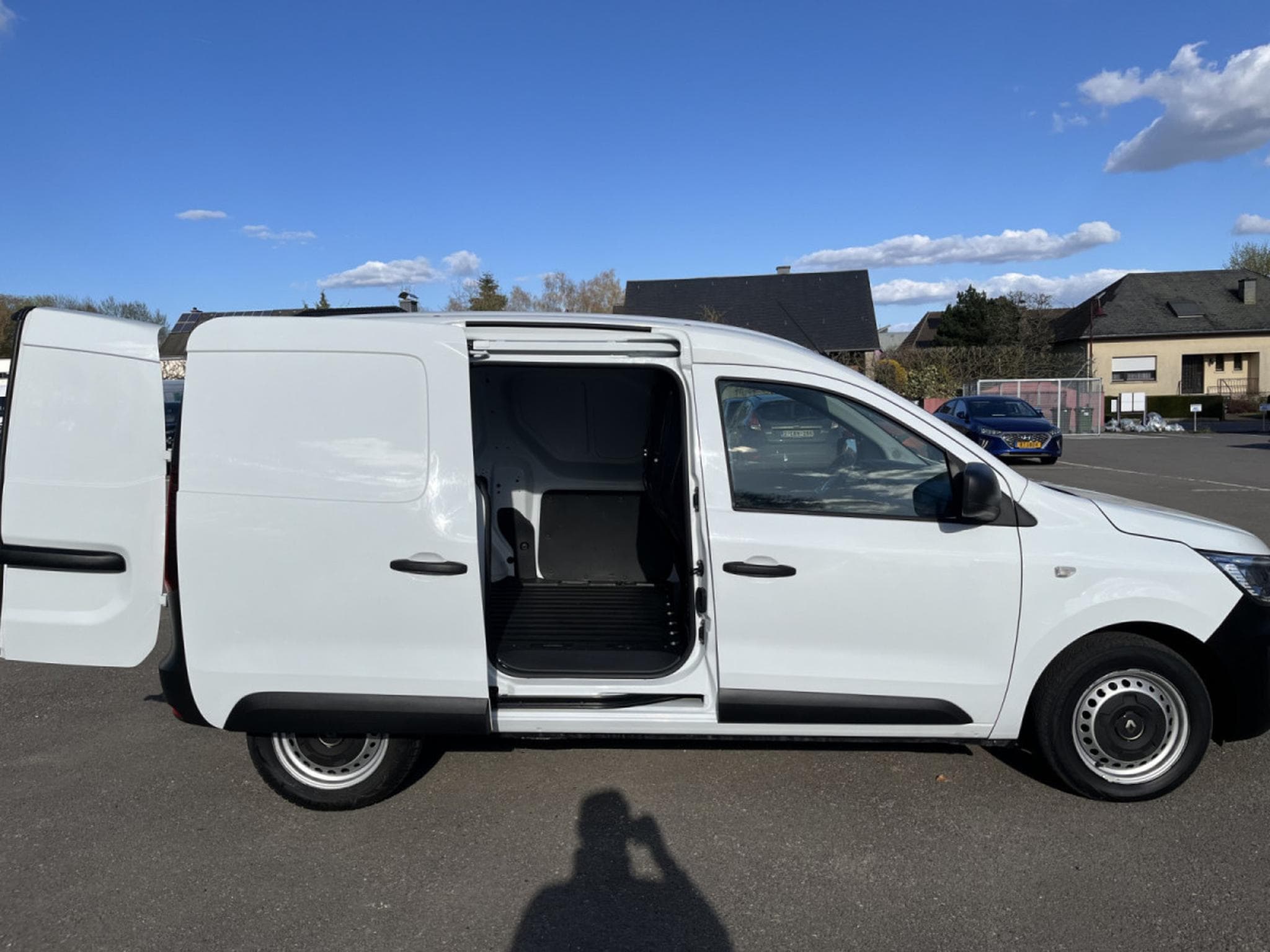 Renault Express 1.5 Extra Blue 95 dci PDC Clim (2023) - Photo 7