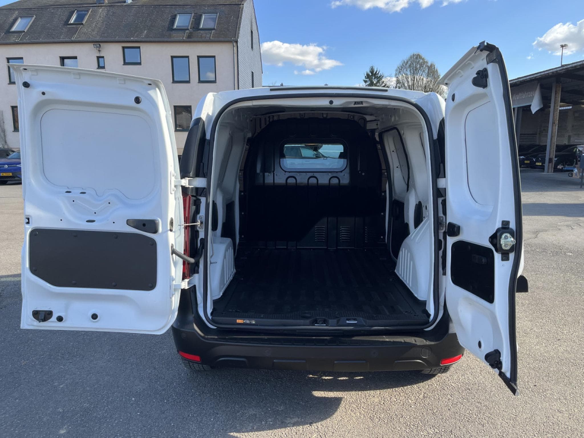 Renault Express 1.5 Extra Blue 95 dci PDC Clim (2023) - Photo 8