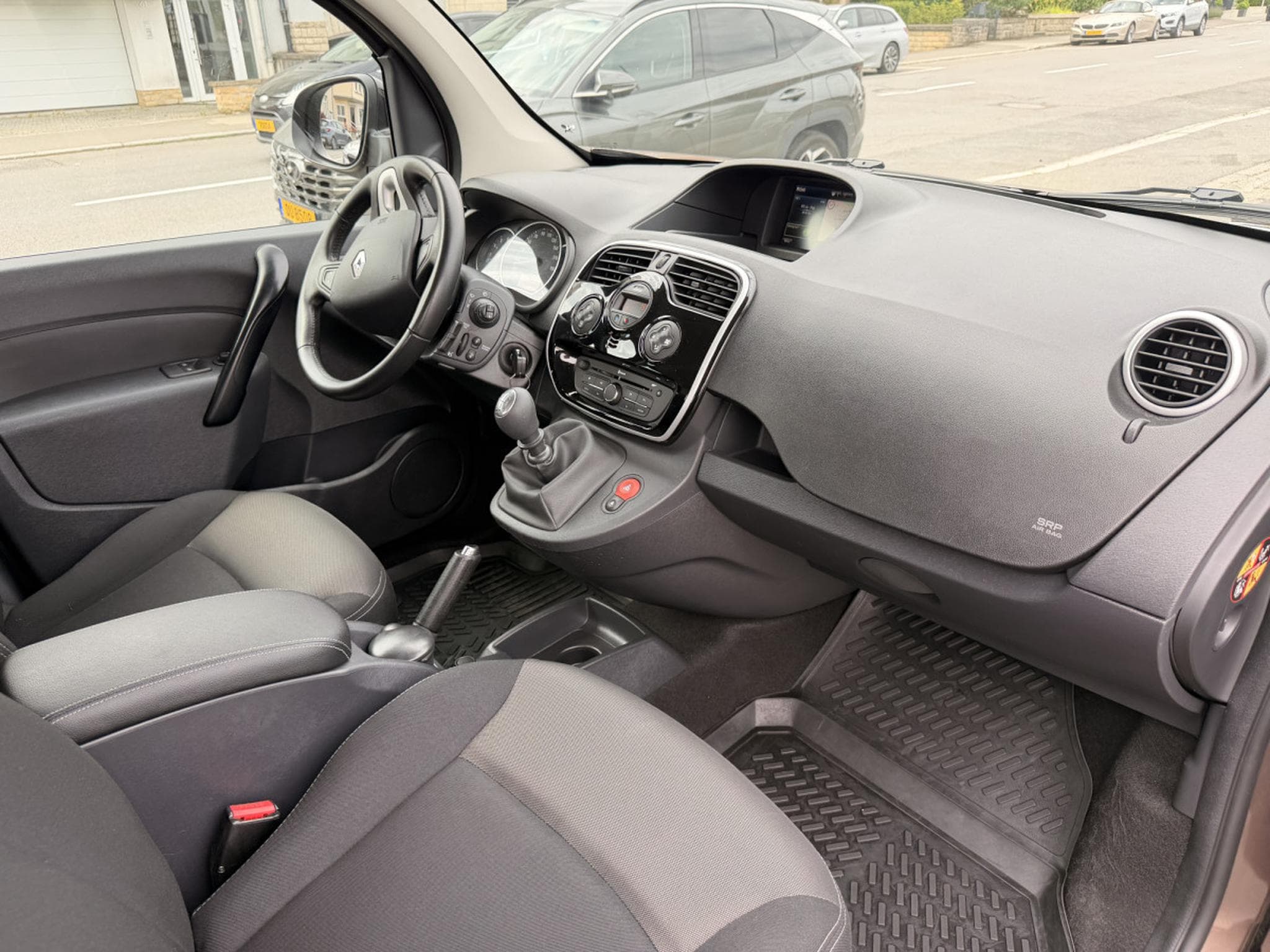 Renault Kangoo 1.5 dCi 115 LIMITED R-Link (2019) - Foto 12