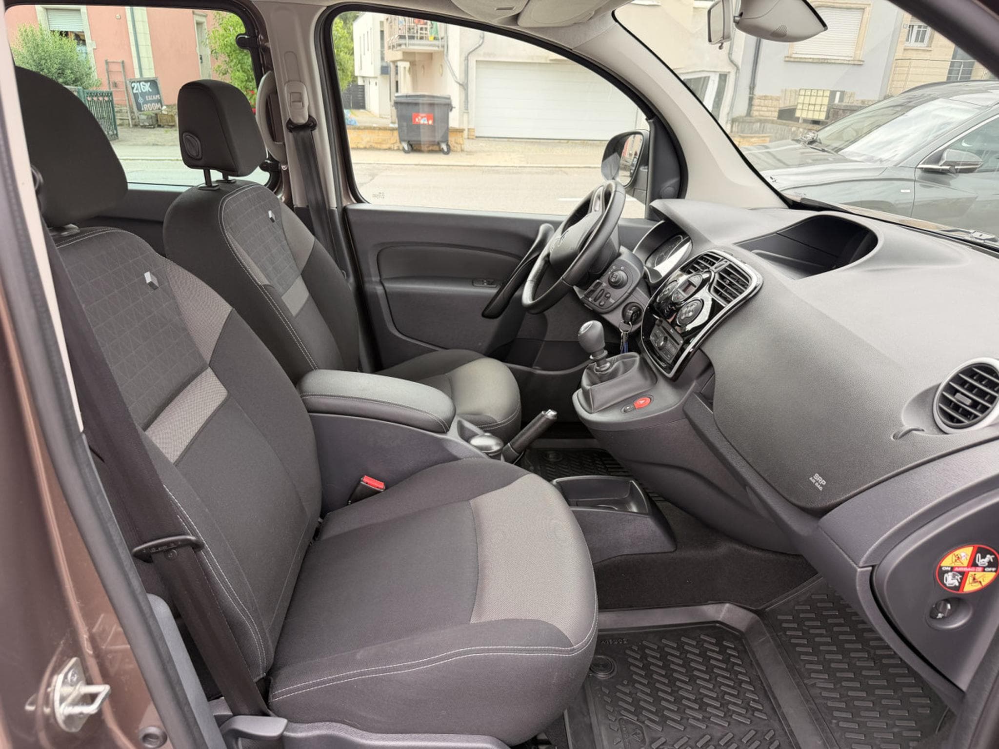 Renault Kangoo 1.5 dCi 115 LIMITED R-Link (2019) - Foto 13