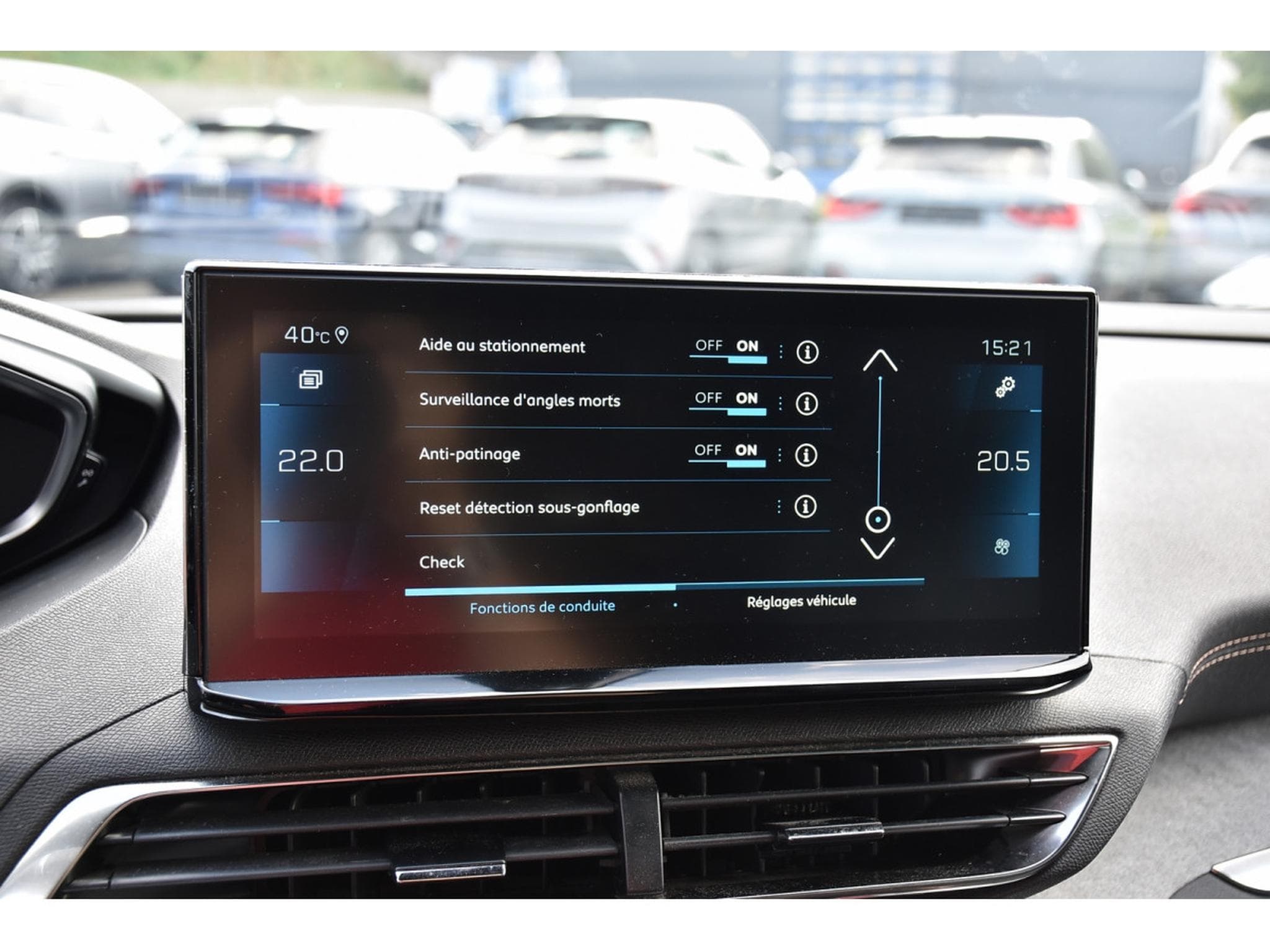 Peugeot 5008 1.5 BlueHDI GT EAT8 PANO CUIR FOCAL ACC SIDE CAM360 1° MAIN (2023) - Foto 12