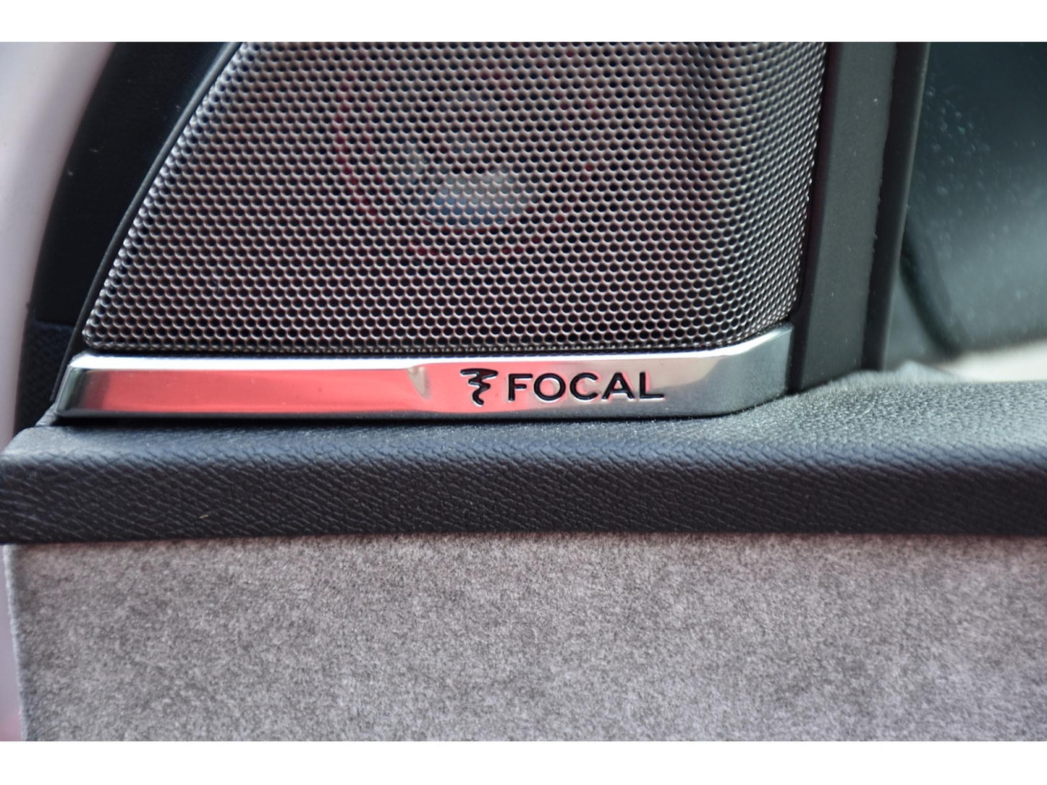 Peugeot 5008 1.5 BlueHDI GT EAT8 PANO CUIR FOCAL ACC SIDE CAM360 1° MAIN (2023) - Foto 22