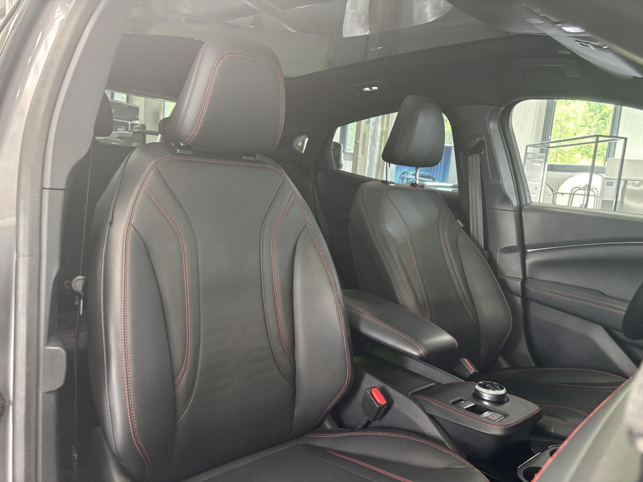 Ford Mustang Mach-E AWD EXtended Range 99 kWh (2021) - Photo 11