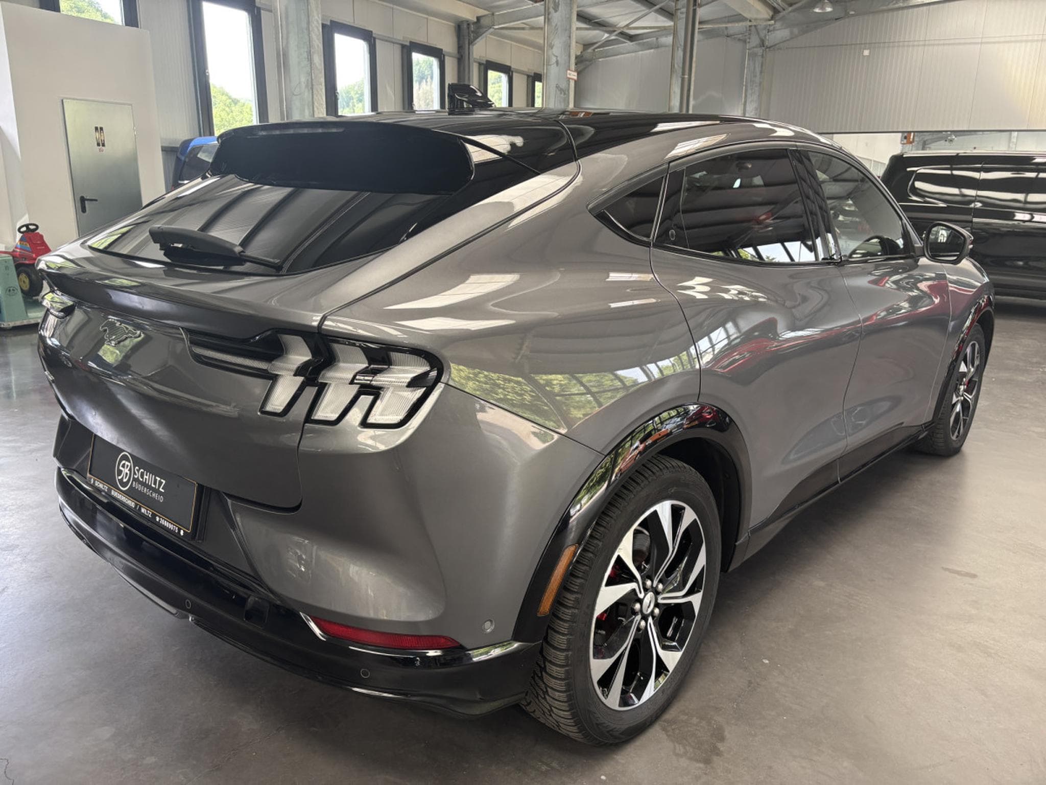 Ford Mustang Mach-E AWD EXtended Range 99 kWh (2021) - Photo 3