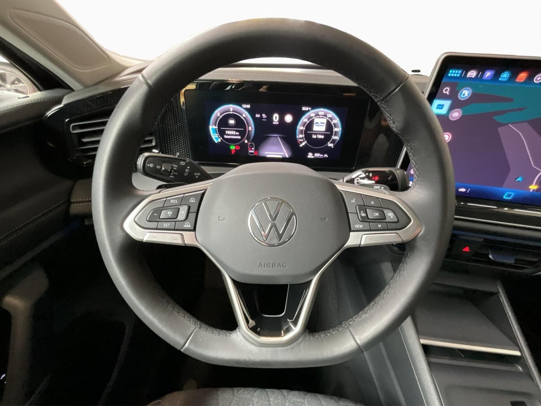 VW Tiguan Life+DSG+AHK+P.Info.+RearView (2025) - Photo 10