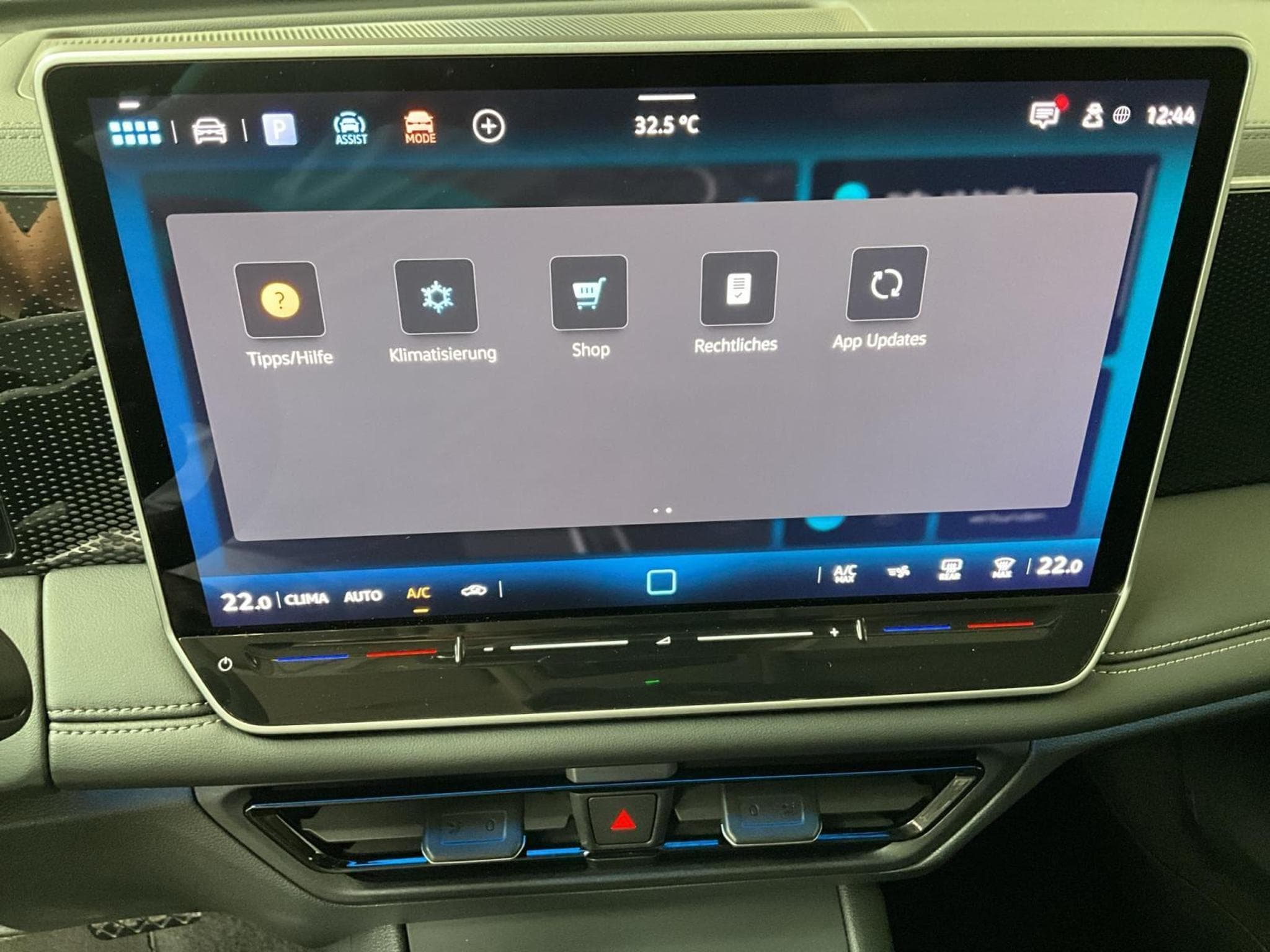 VW Tiguan Life+DSG+AHK+P.Info.+RearView (2025) - Photo 19