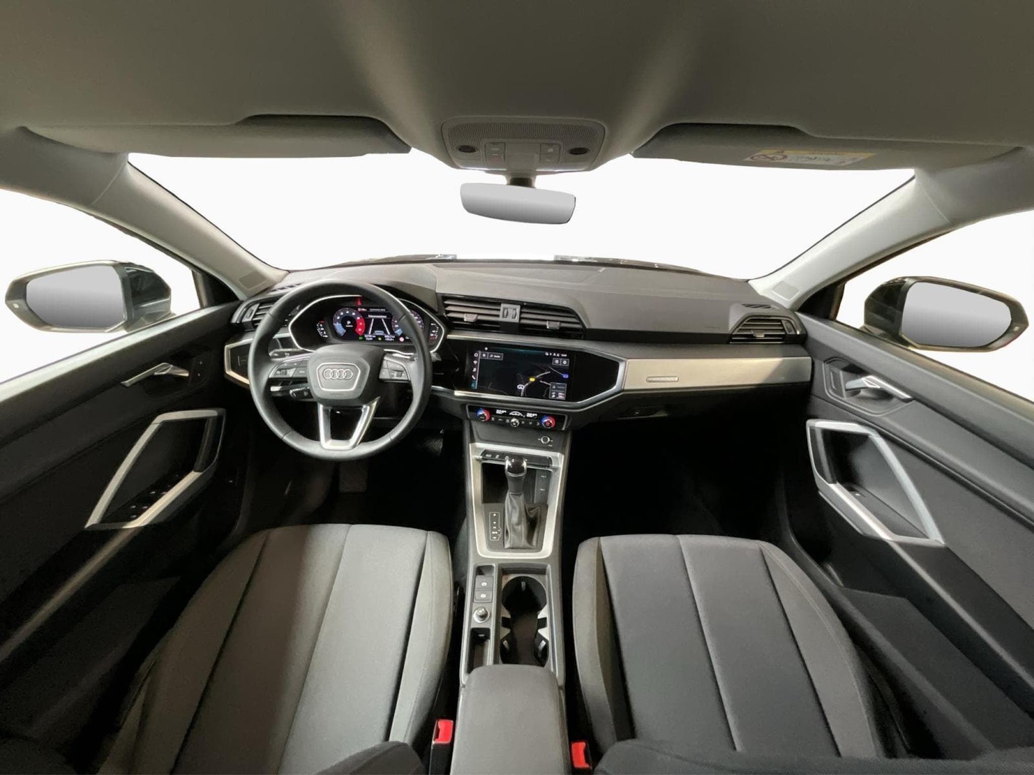 Audi Q3 SB+S-Line+40TFSI+Quattro+S-Tronic+P.Business (2022) - Photo 2