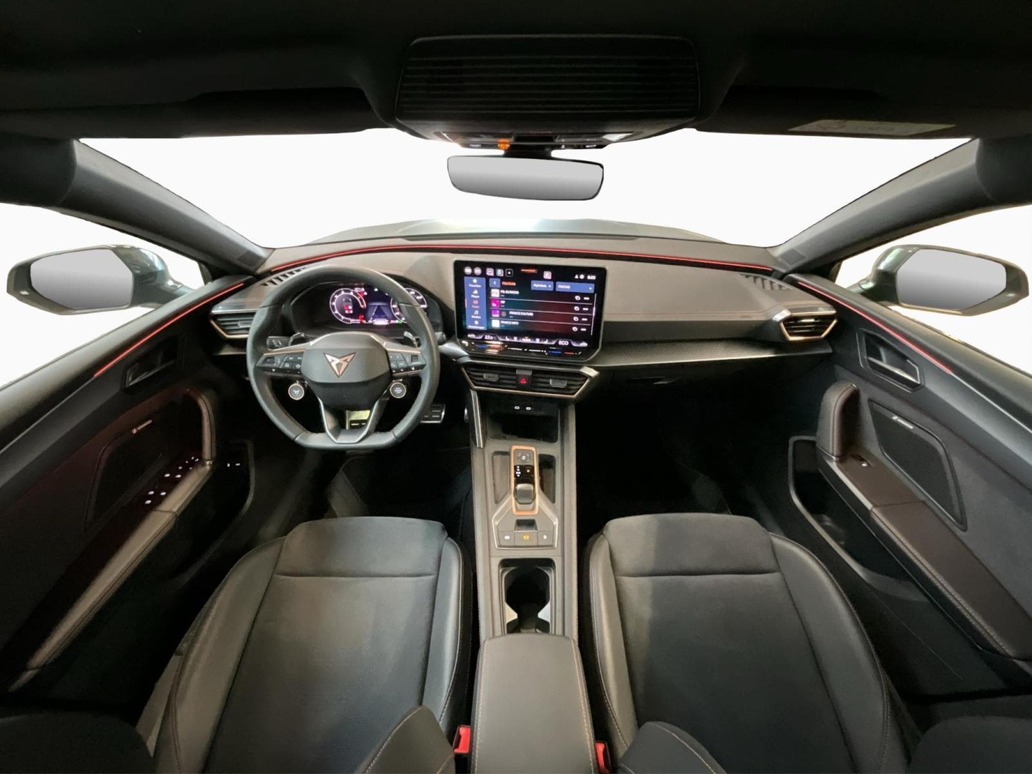 Cupra Leon ST+VZ+PHEV+DSG+Sound-immersive+Skyline+LM19 (2025) - Photo 2