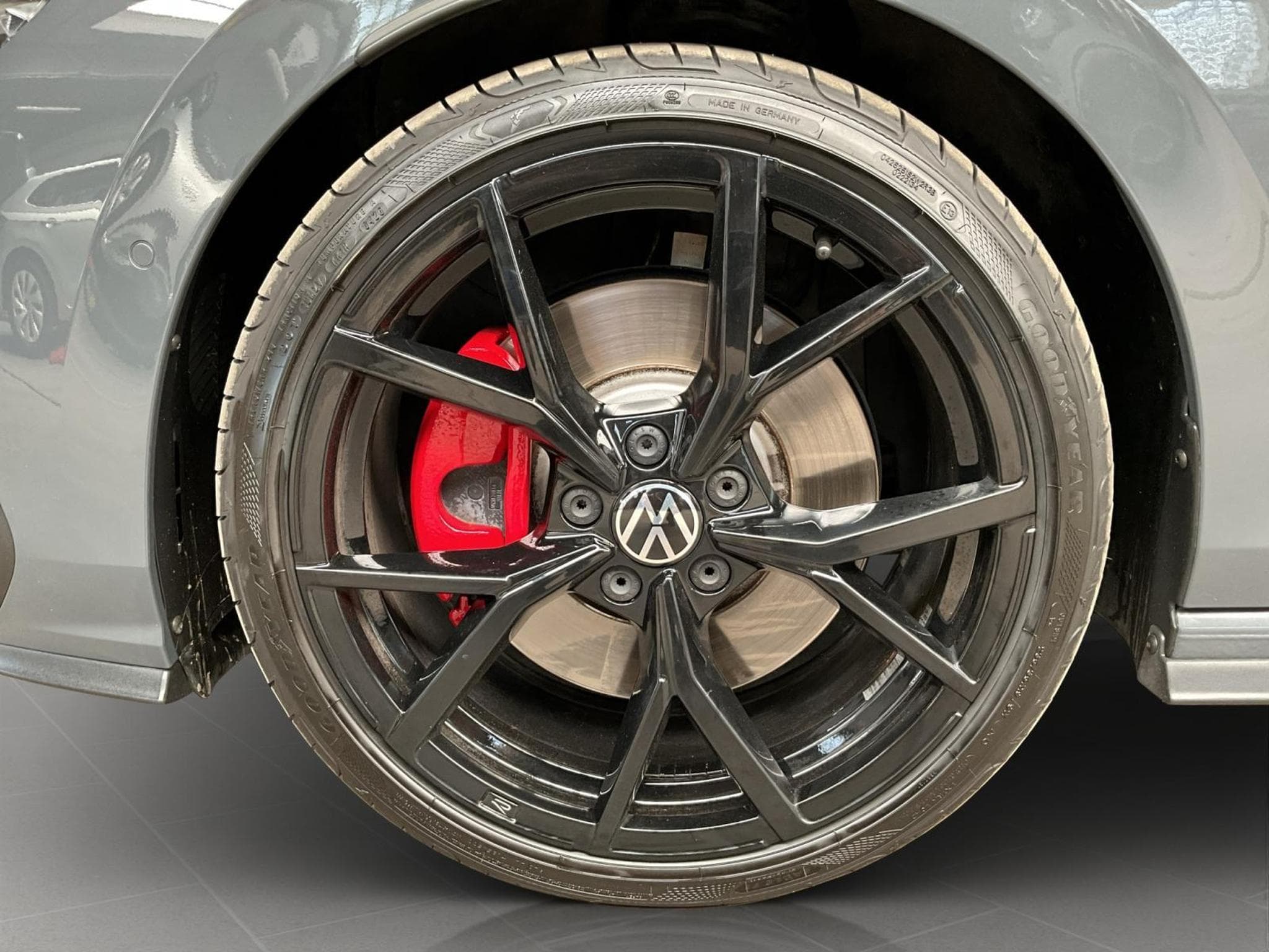 VW Golf GTI+DSG+Pano+Matrix-LED+P.Tech.+Stand-H. (2025) - Photo 8